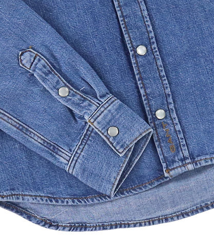 GANT Hemd - Relaxed Denim - Mid Blue Getragen