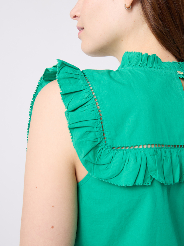 Blouse brodée sans manche
