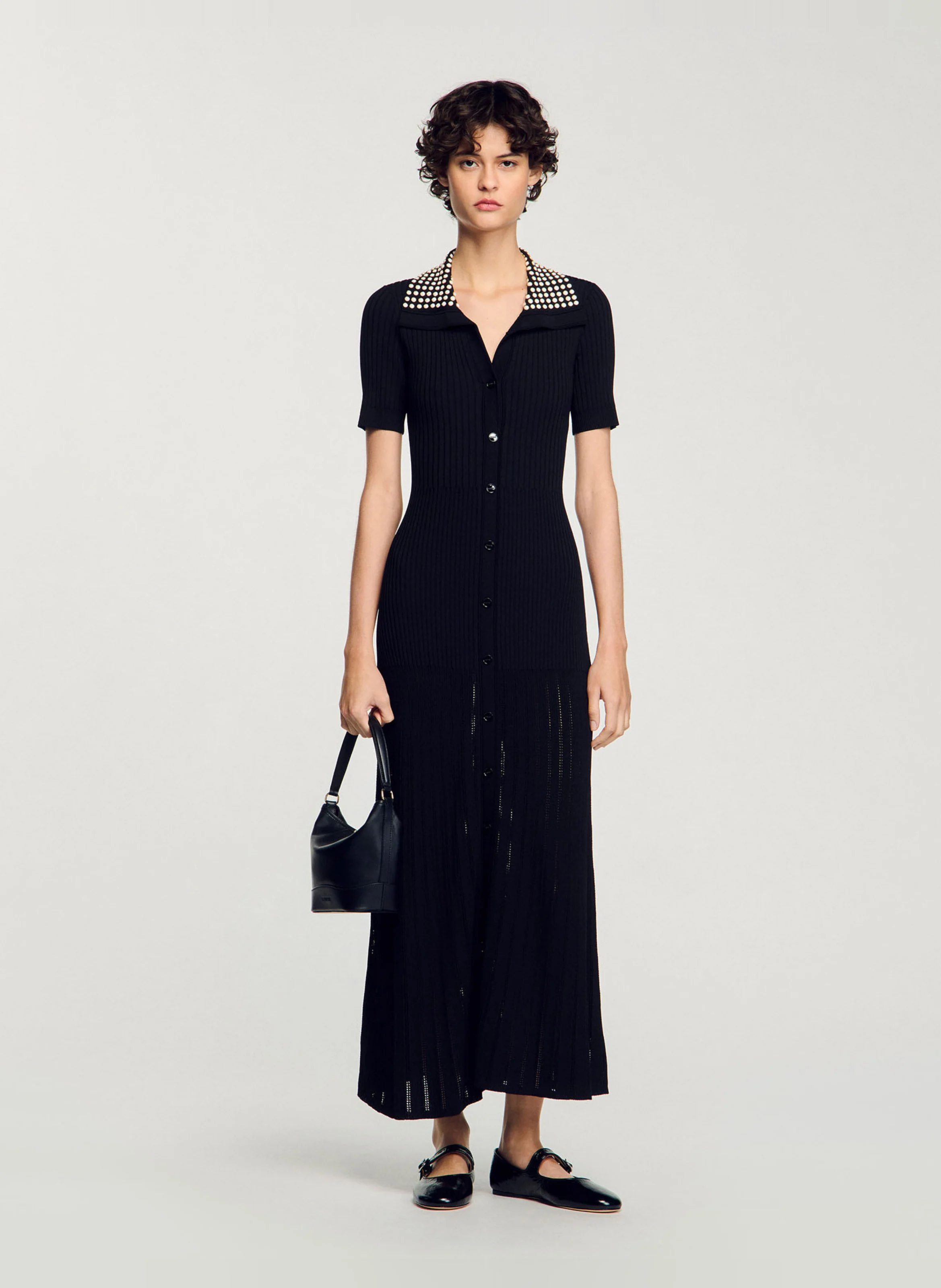 Robe longue en maille à studs| Noir