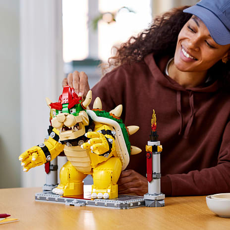 LEGO® Super Mario™ Den mægtige Bowser™ 71411