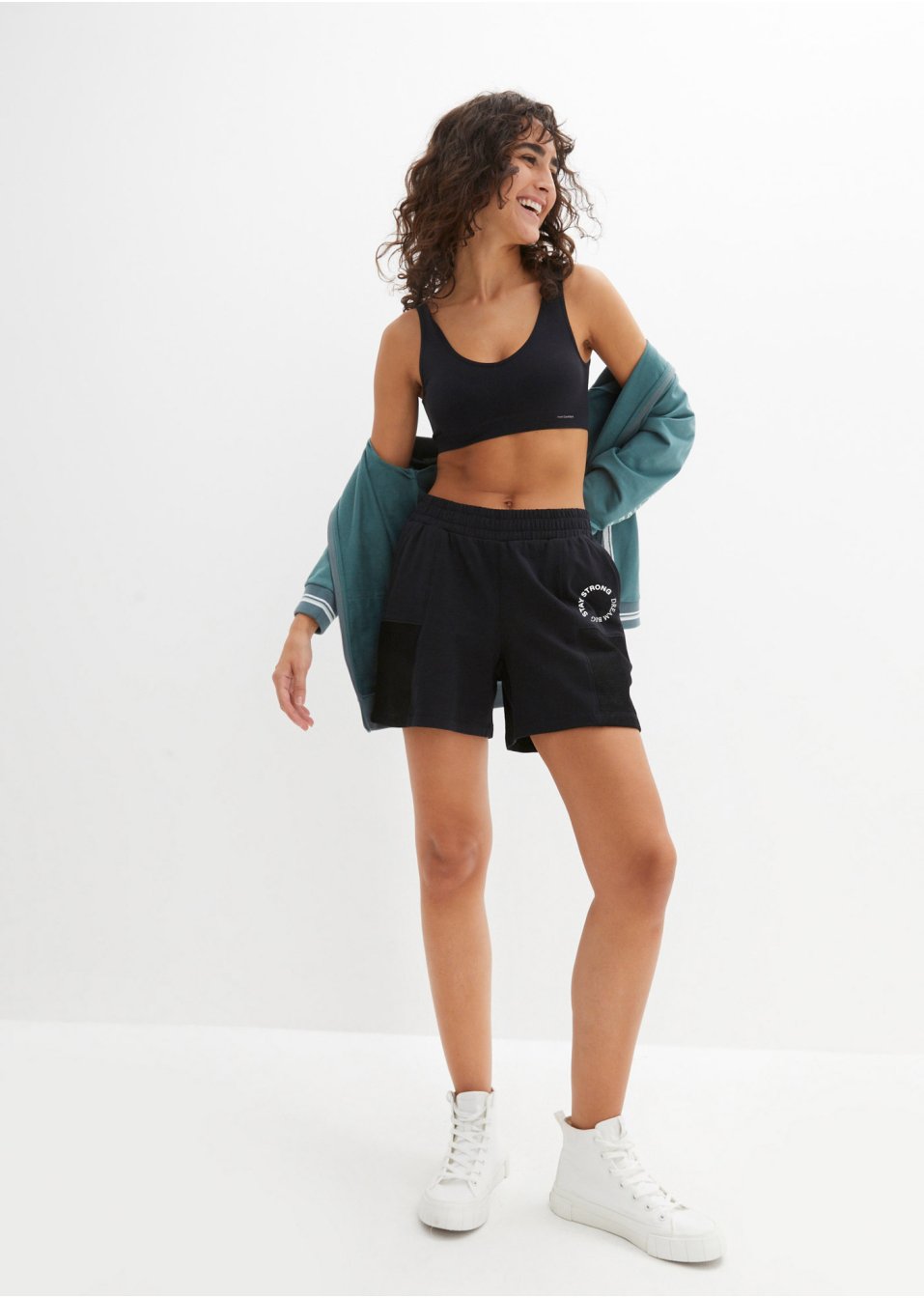 Short en sweat avec mesh