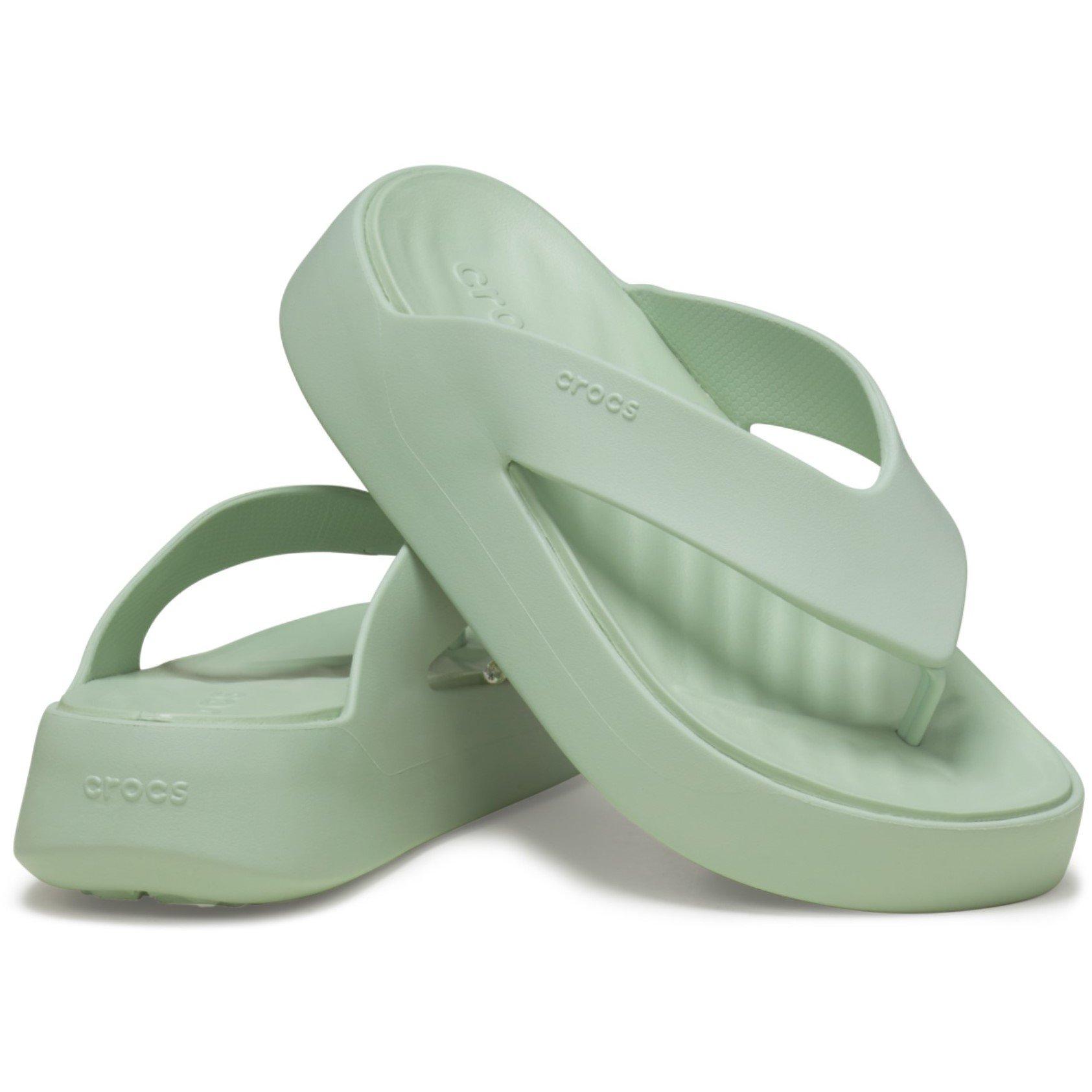 Crocs Getaway Flip Flops