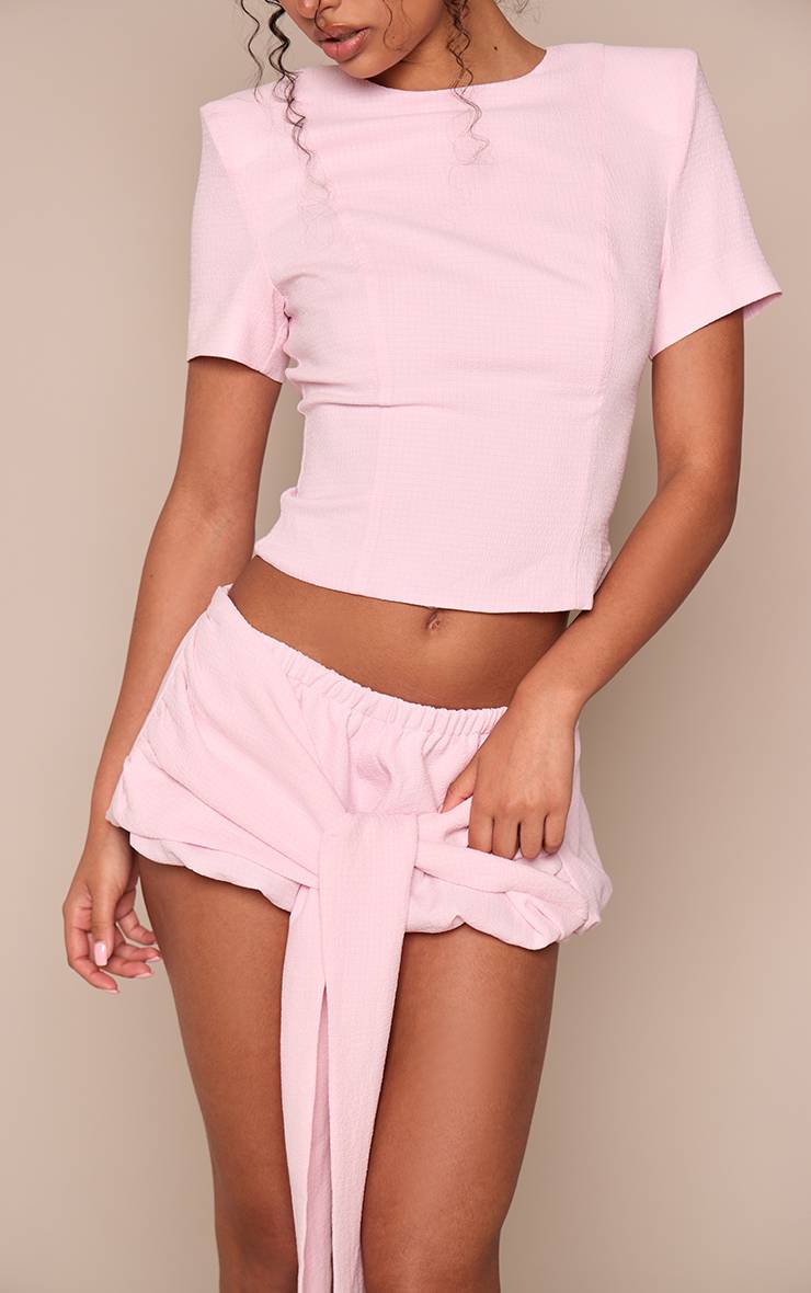 Rose Pâle Ensemble Short Bouffant Texturé Avec Détail Drapé