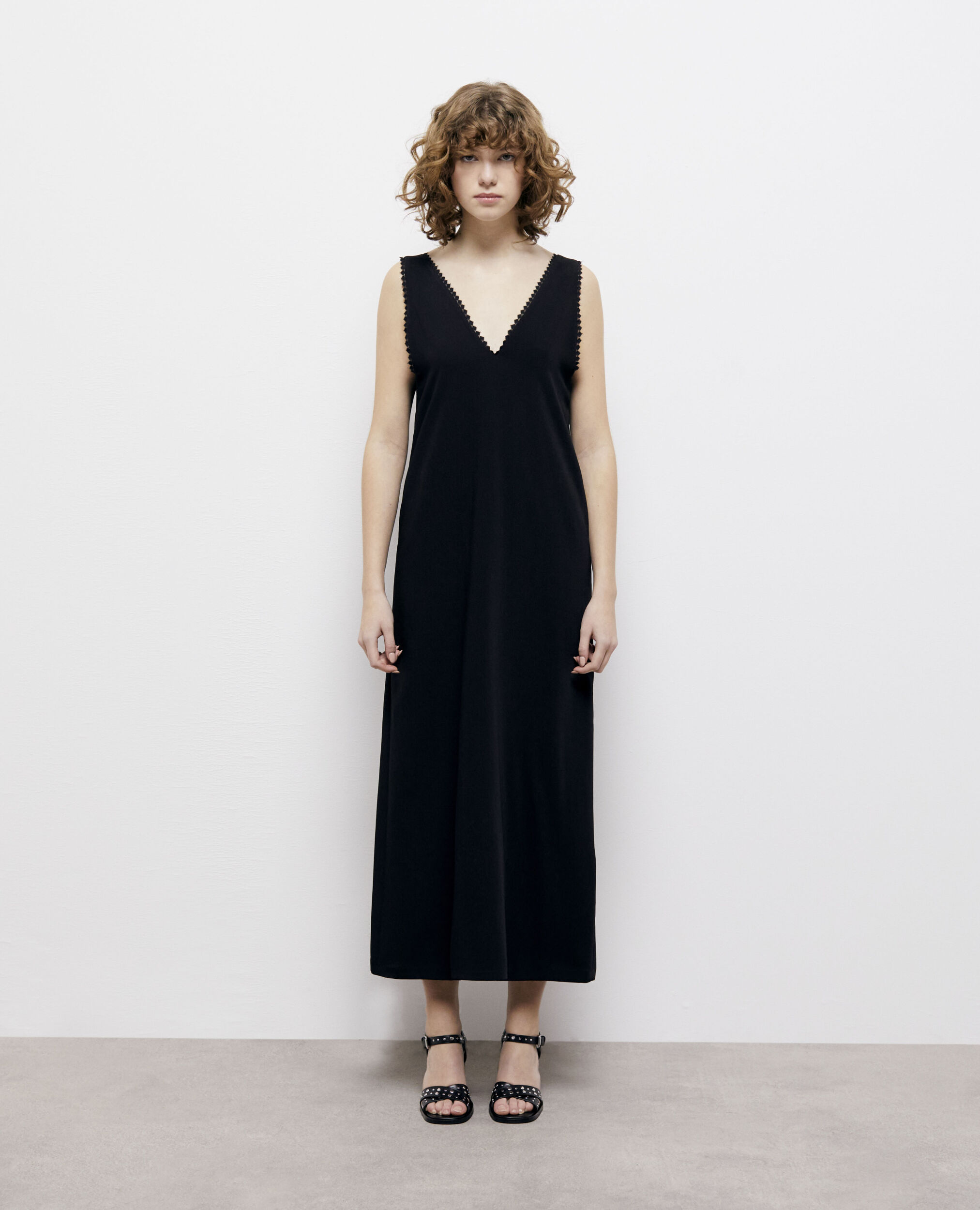 Robe longue noire