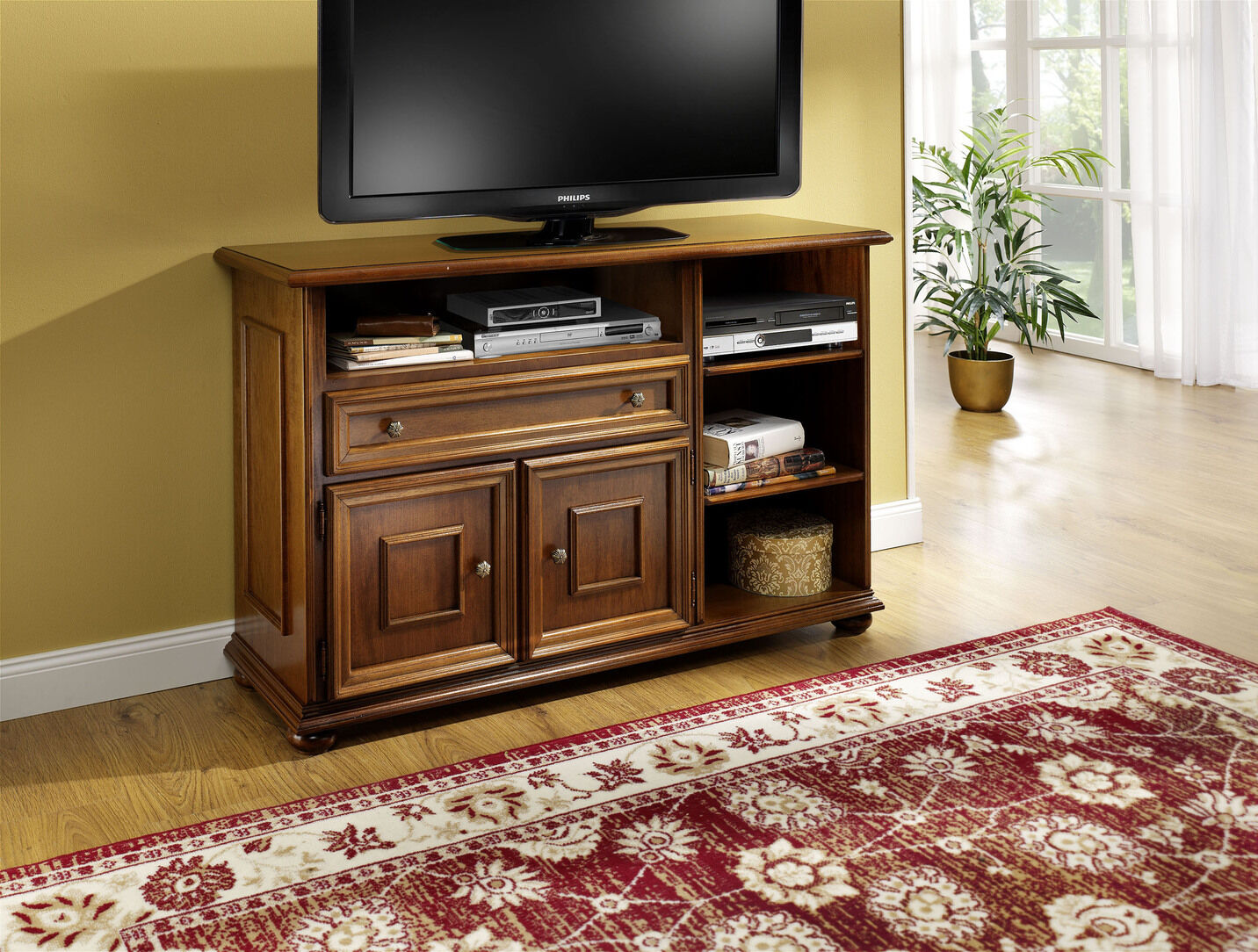 Teilmassive TV-Phono-Möbel