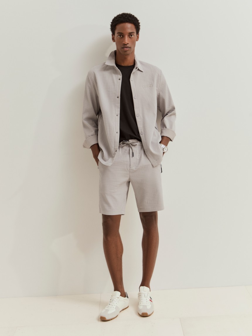 Sobrecamisa regular fit com textura acolchoada