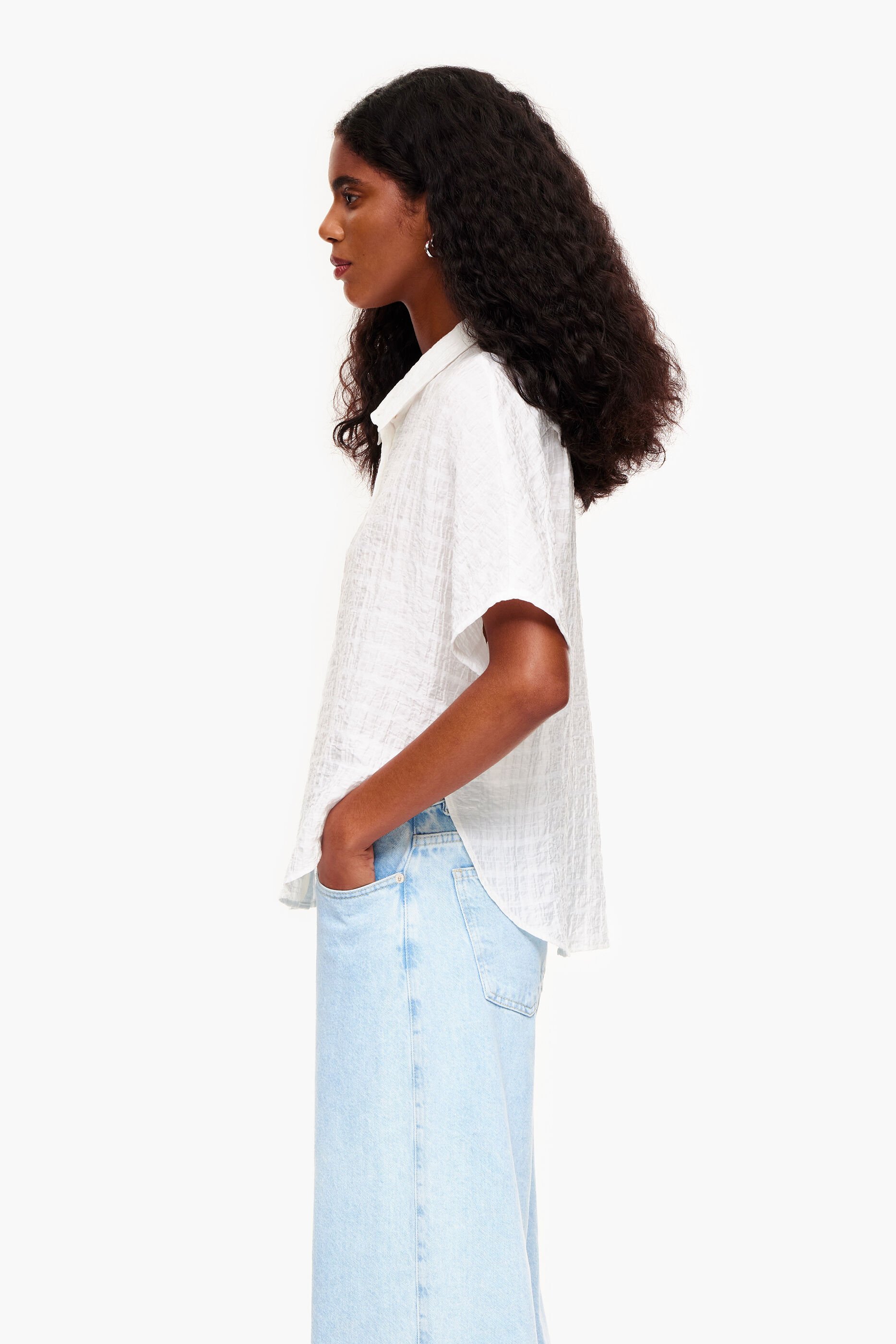 Camisa curta cor marfim