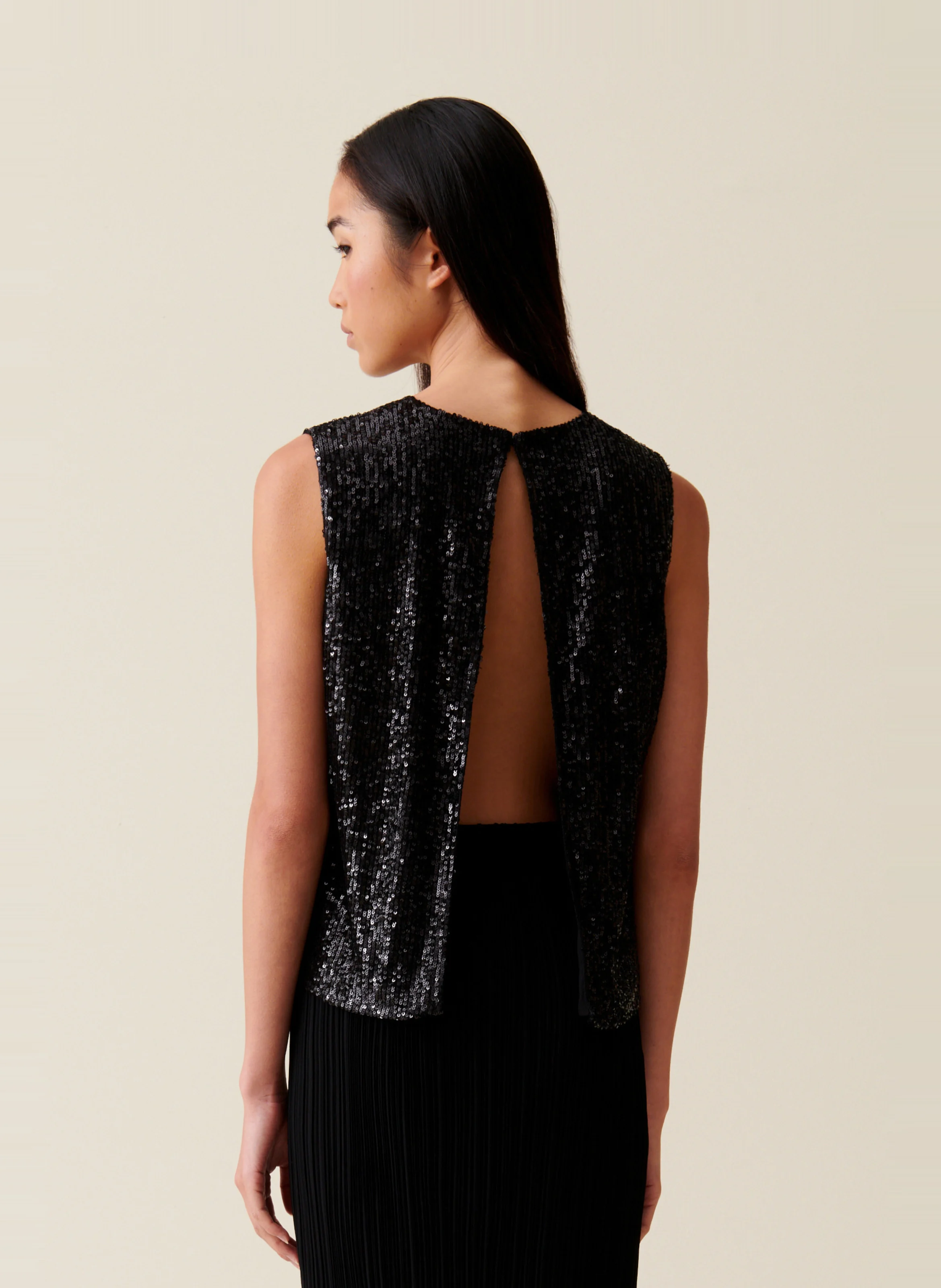 Top droit col rond à sequins | Noir