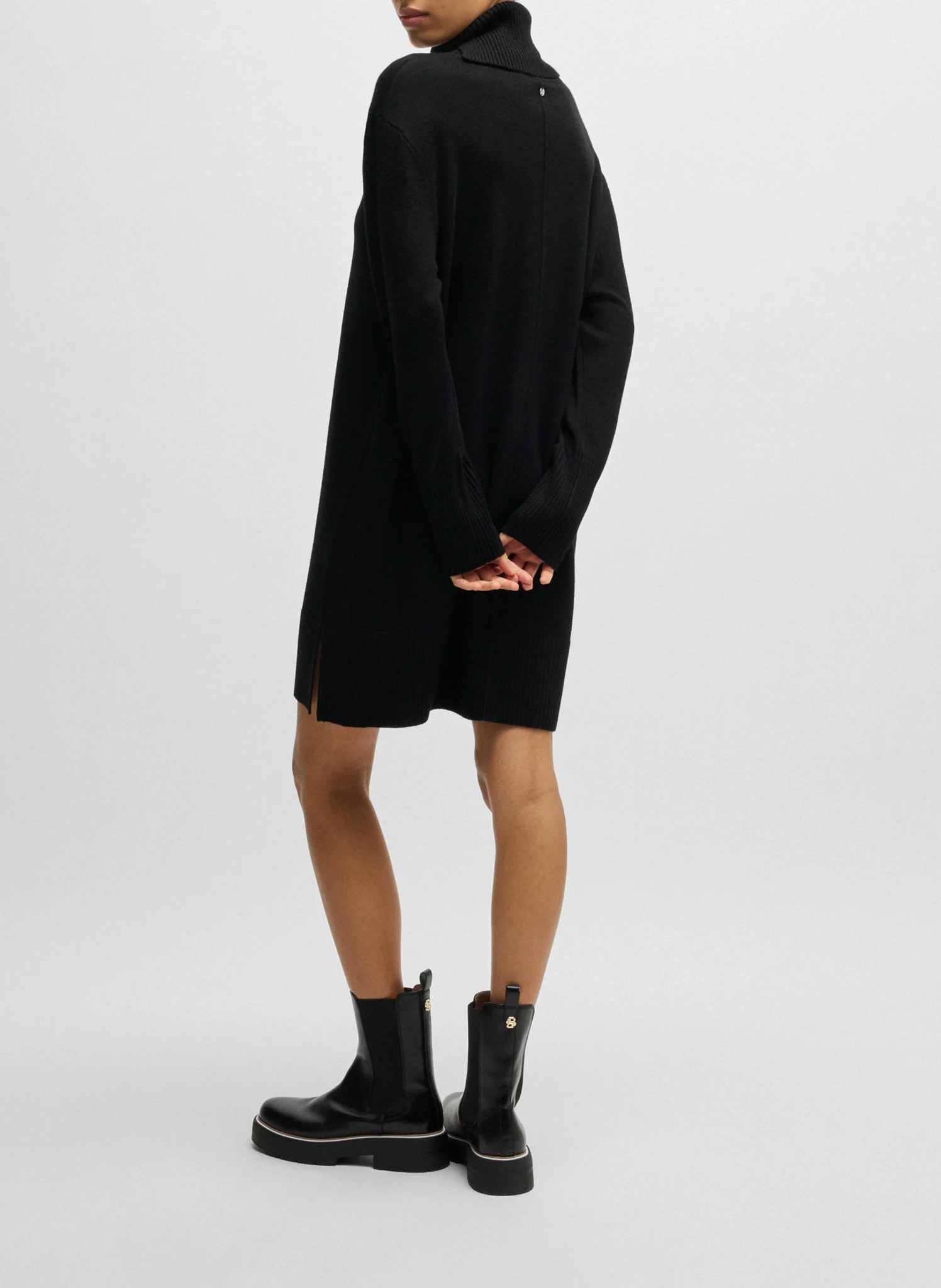 Robe courte pull col montant en laine mélangée | Noir