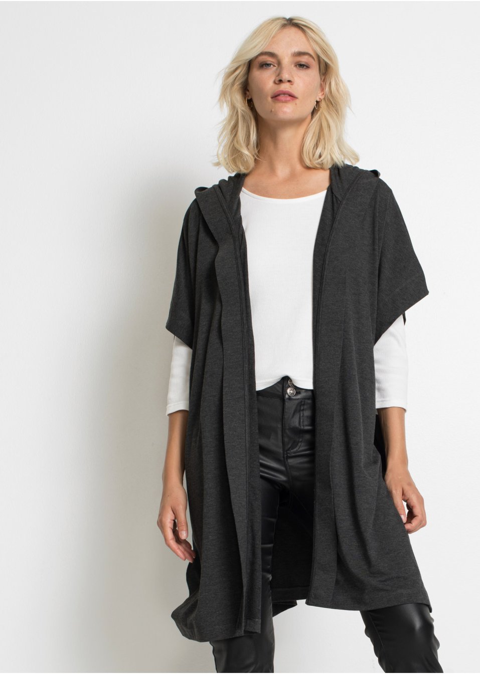 Poncho en sweat avec capuche