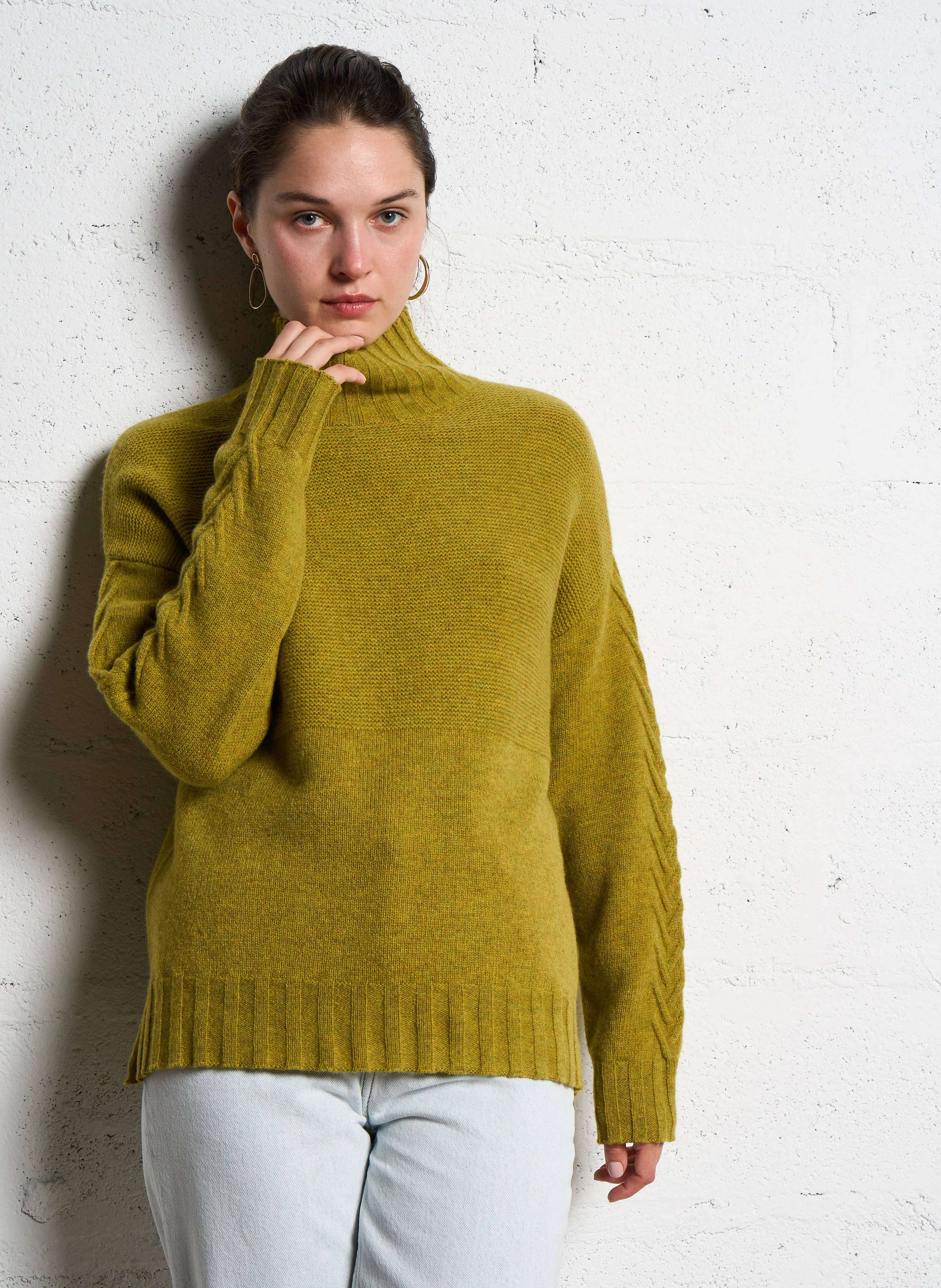 LIBRE - Pull droit col montant en laine| Jaune