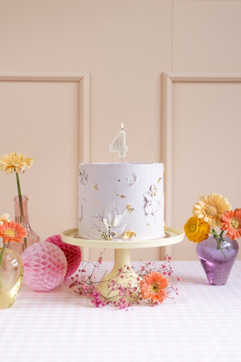 4 Jaar Kaars Beige 10cm