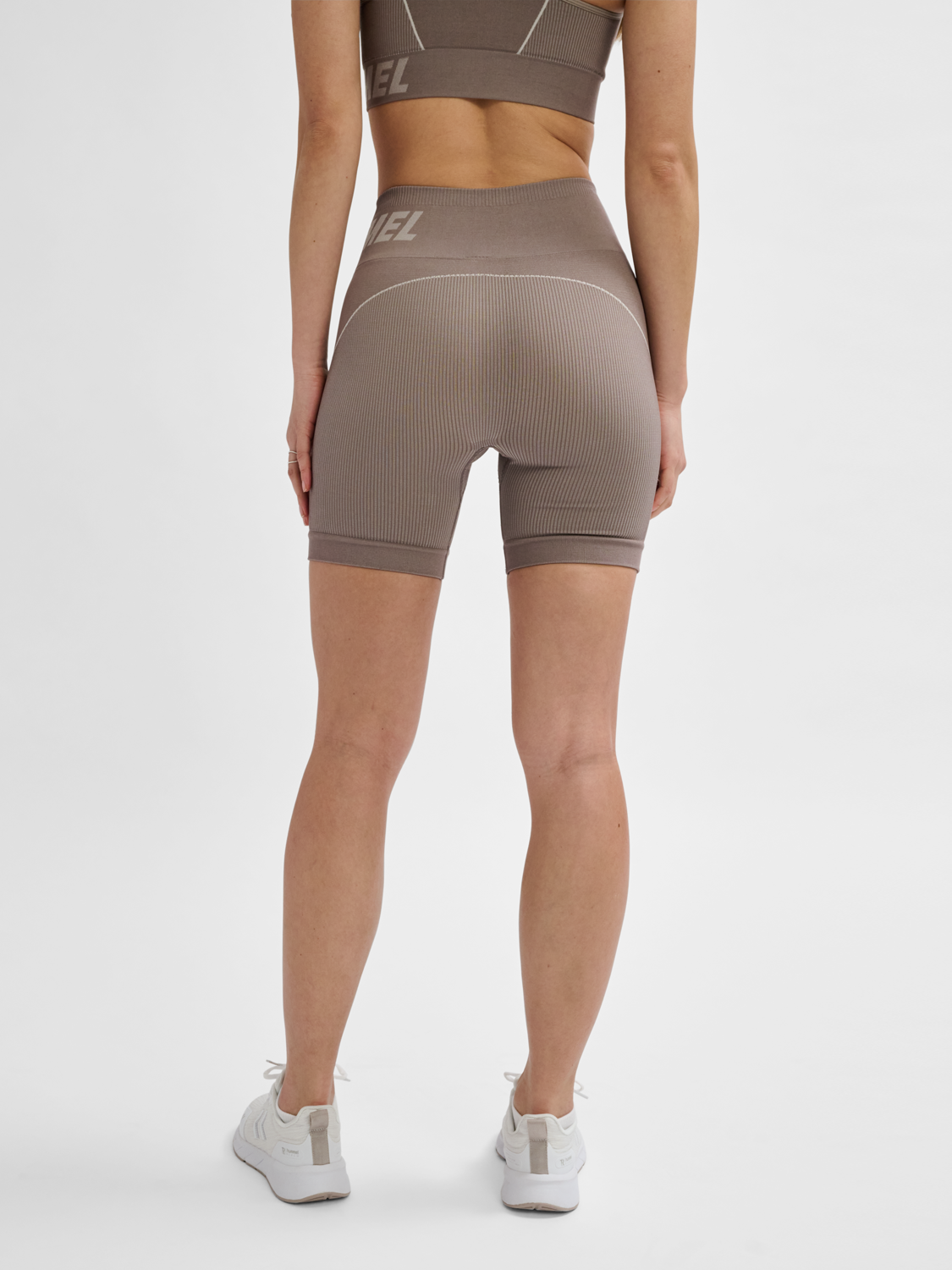 hmlTE CHRISTEL SEAMLESS SHORTS