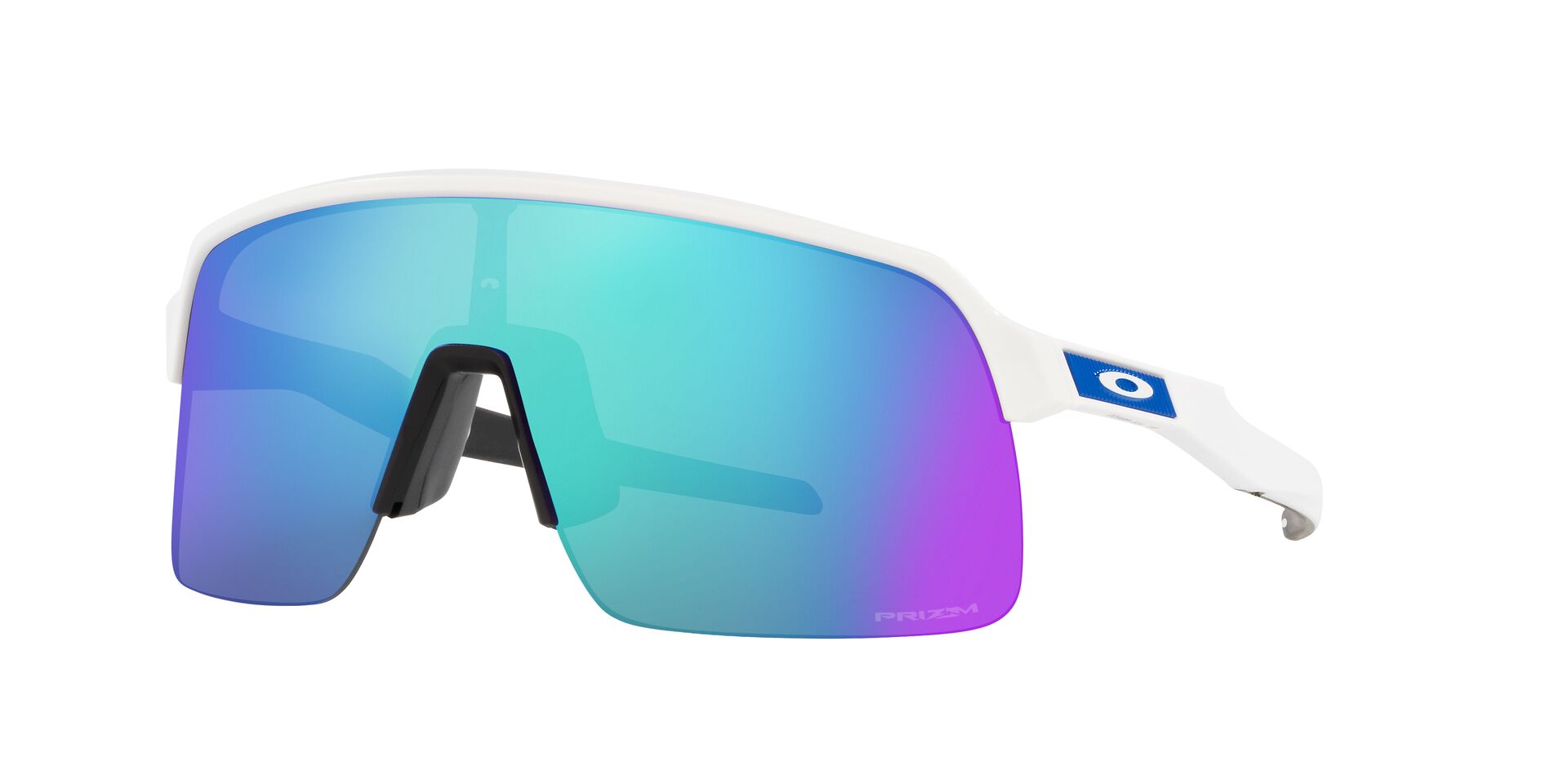 Oakley Sutro Lite Matte White w/Prizm Sapphire Gir syklister en modig og allsidig stil som passer både på og av sykkelen