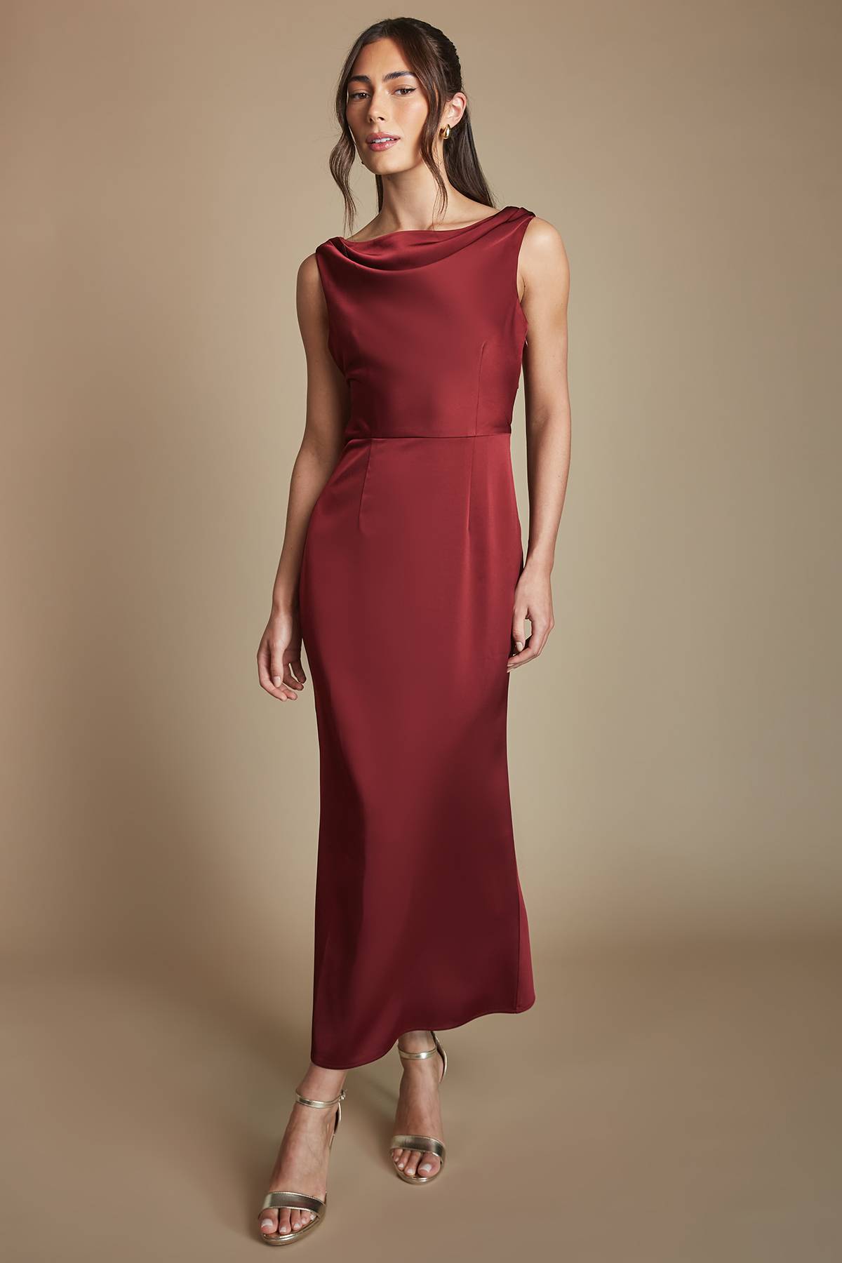 Oasis Robe De Demoiselle D'honneur Mi-longue Dos Nu Col Drapé Couleur Lie-de-vin