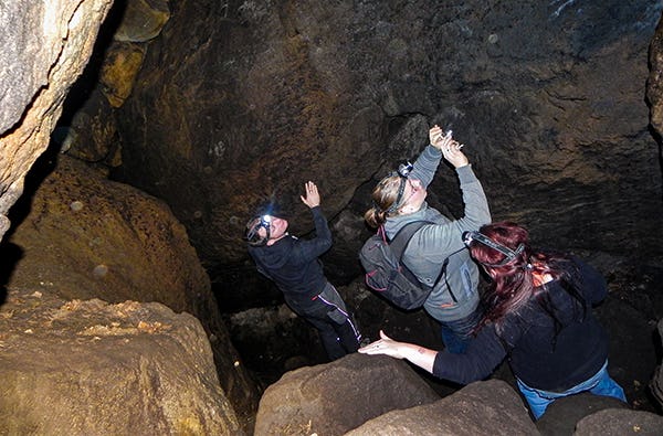 Höhlentrekking mit Schlauchboottour als Geschenk