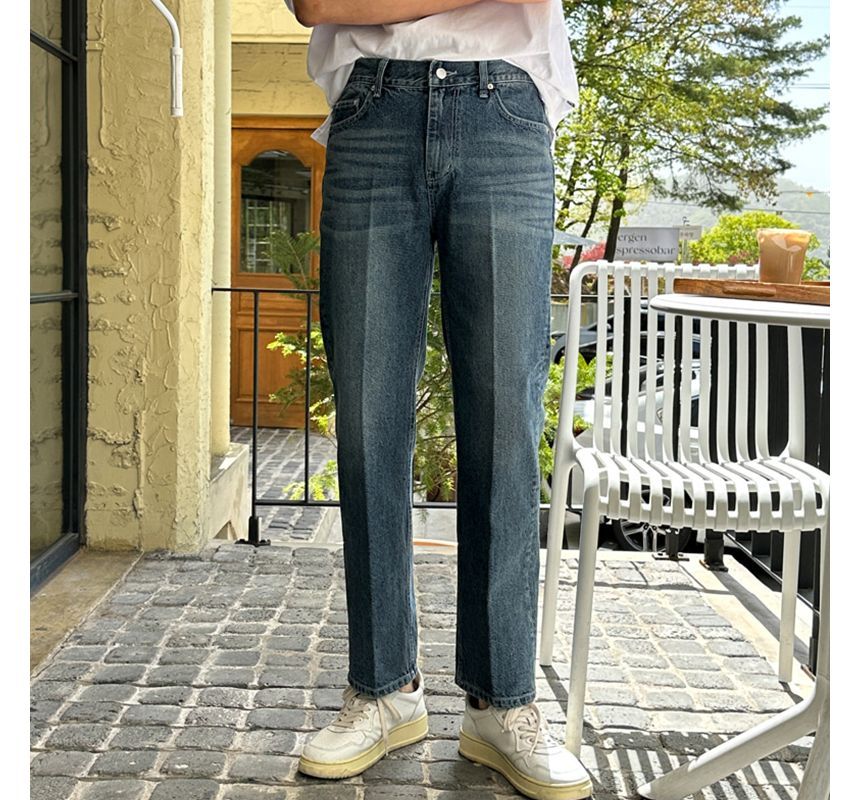 Okwano - Gewassen cropped rechte jeans met middelhoge taille