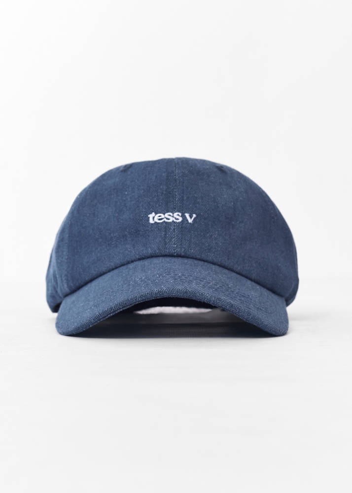 Tess V pet denim