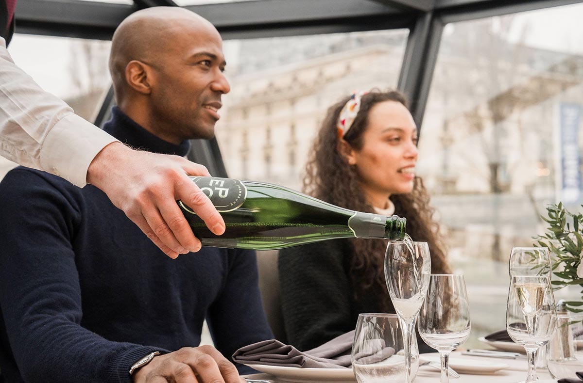Bootsfahrt auf der Seine in Paris mit Mittagessen