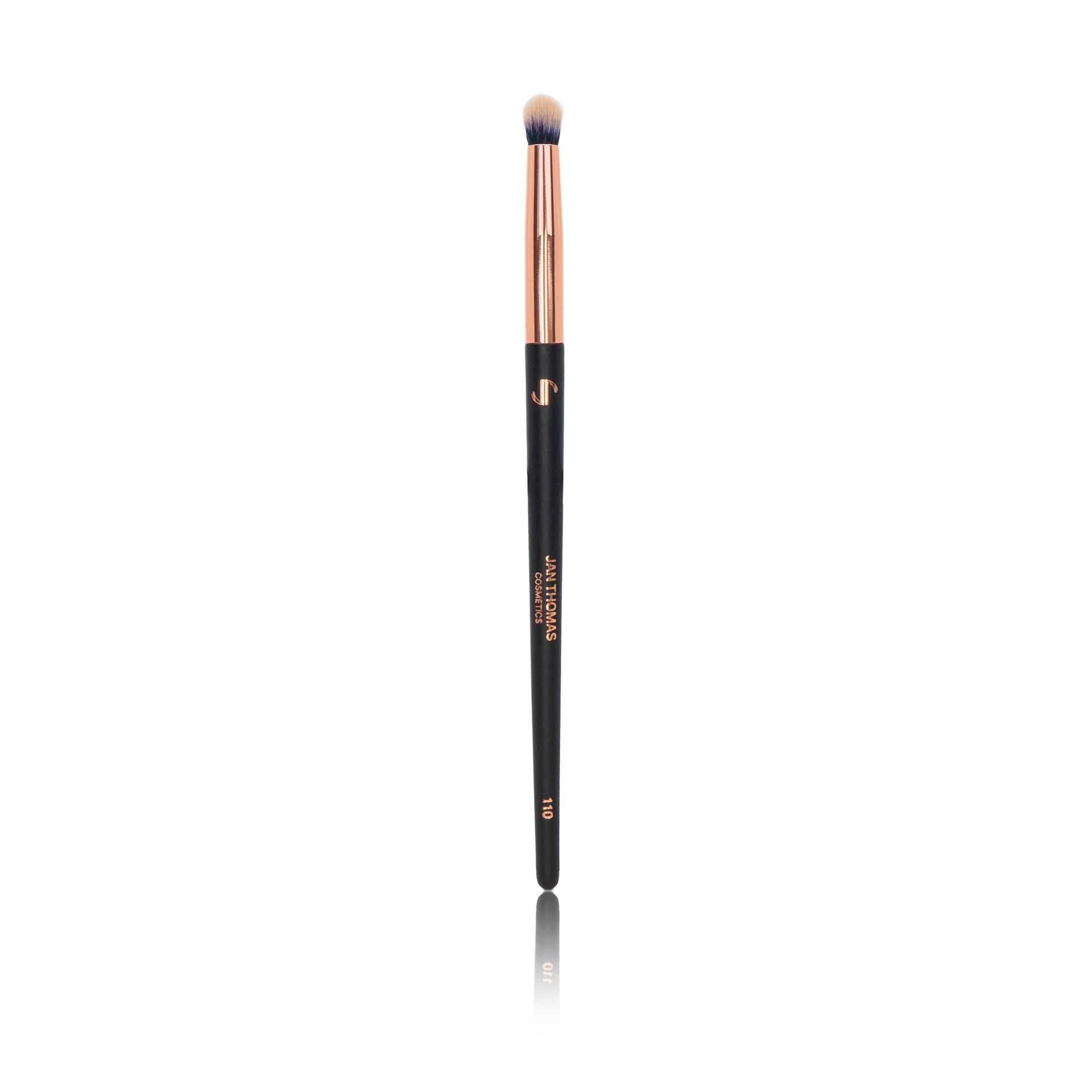 Pointed Eyeshadow Brush 110