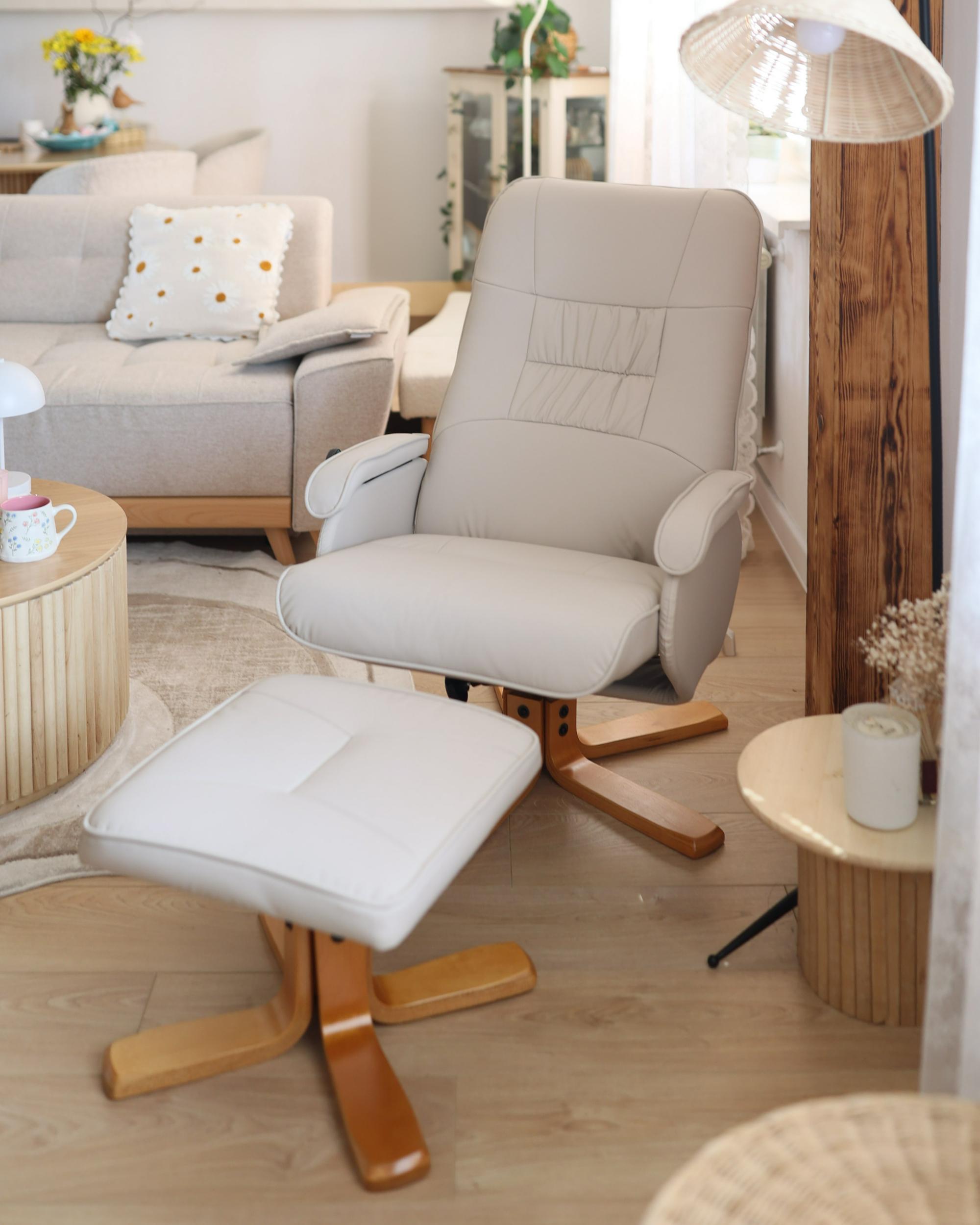 Massagestoel RELAXPRO met voetenbank Kunstleer Lichtbeige