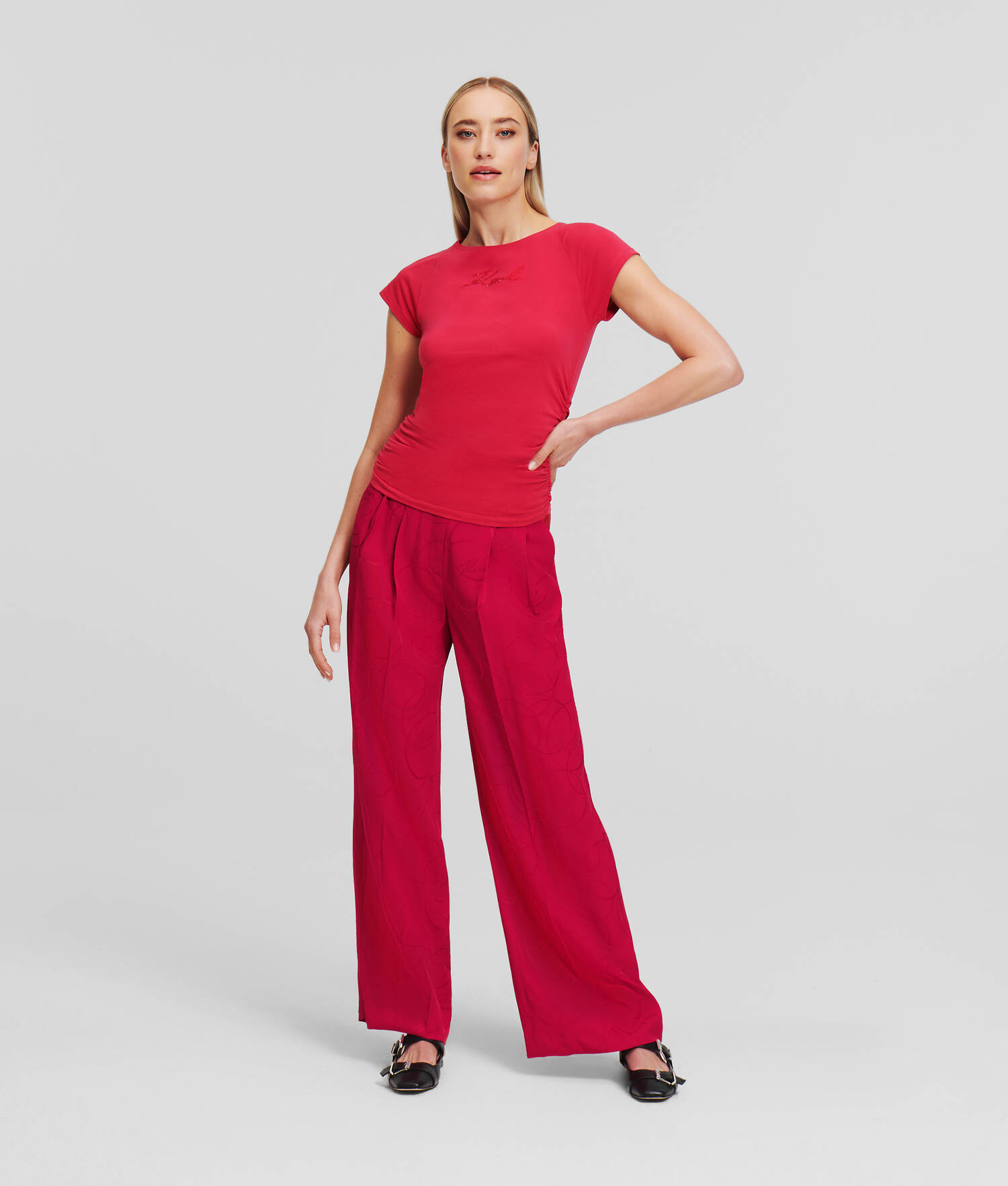 PANTALON LARGE EN SATIN