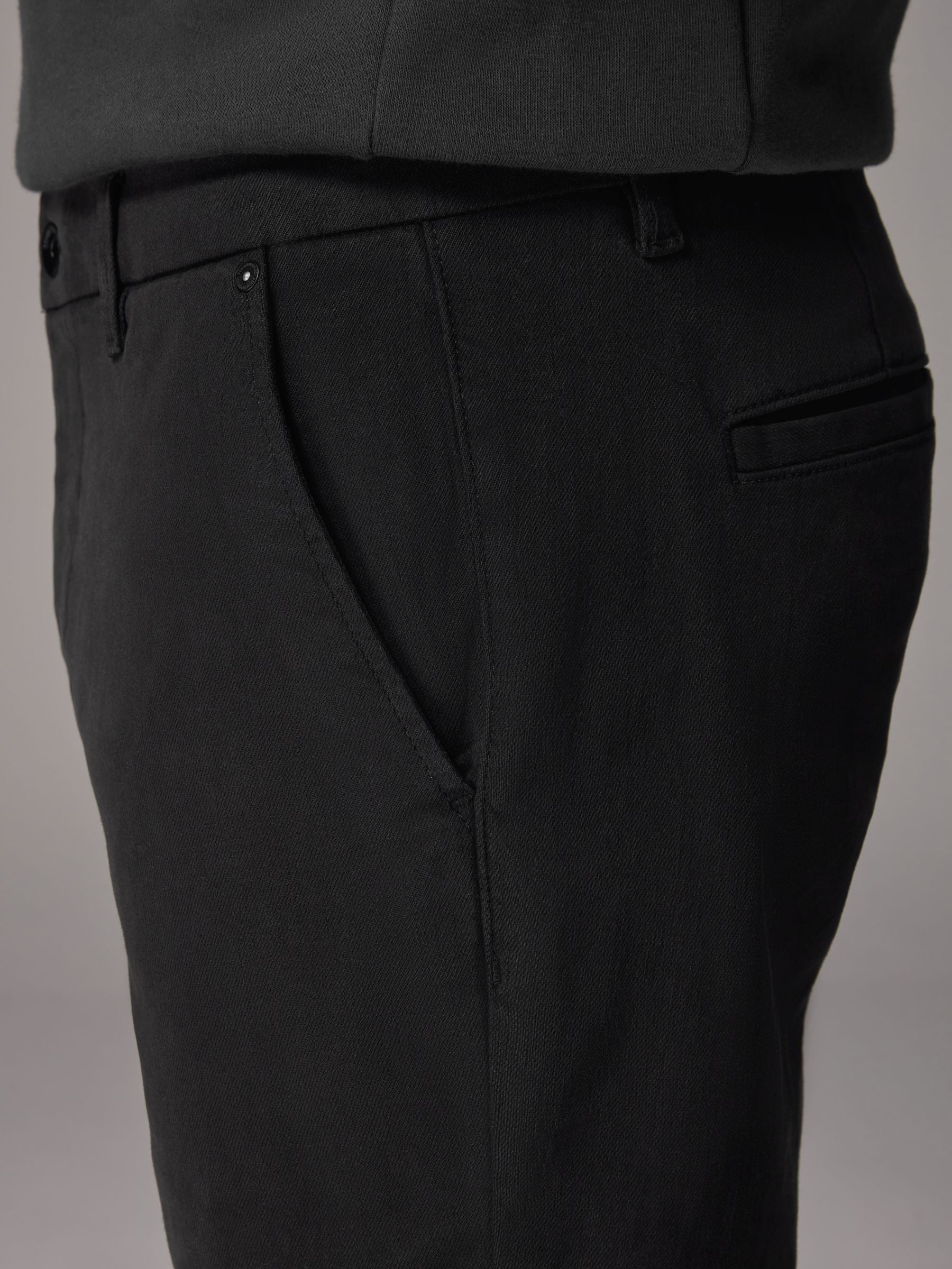 Zwart - Slim Fit - Motionflex chino