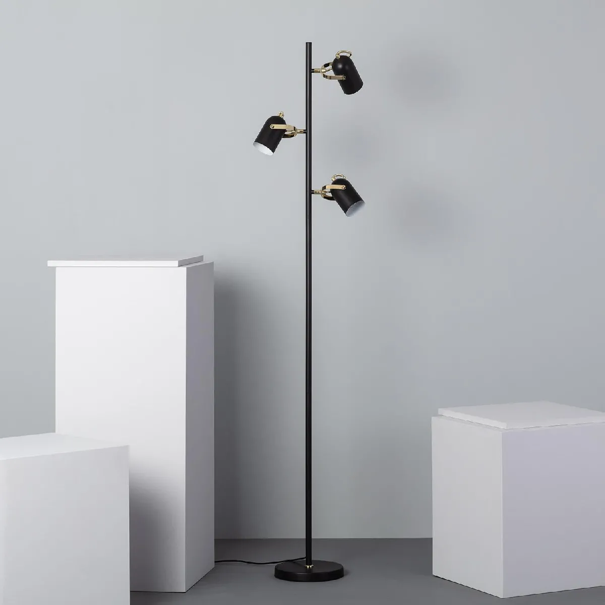 Ledkia Lampadaire Cano - Noir