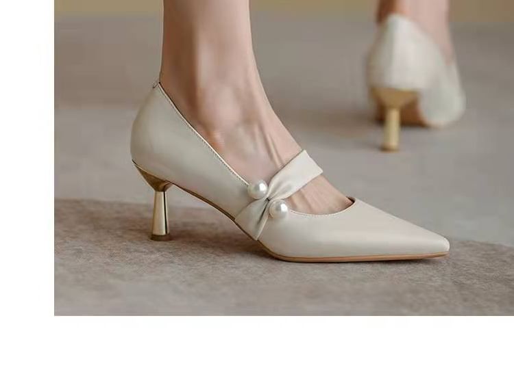 Jyote - Pumps met hoge hak en imitatieparels