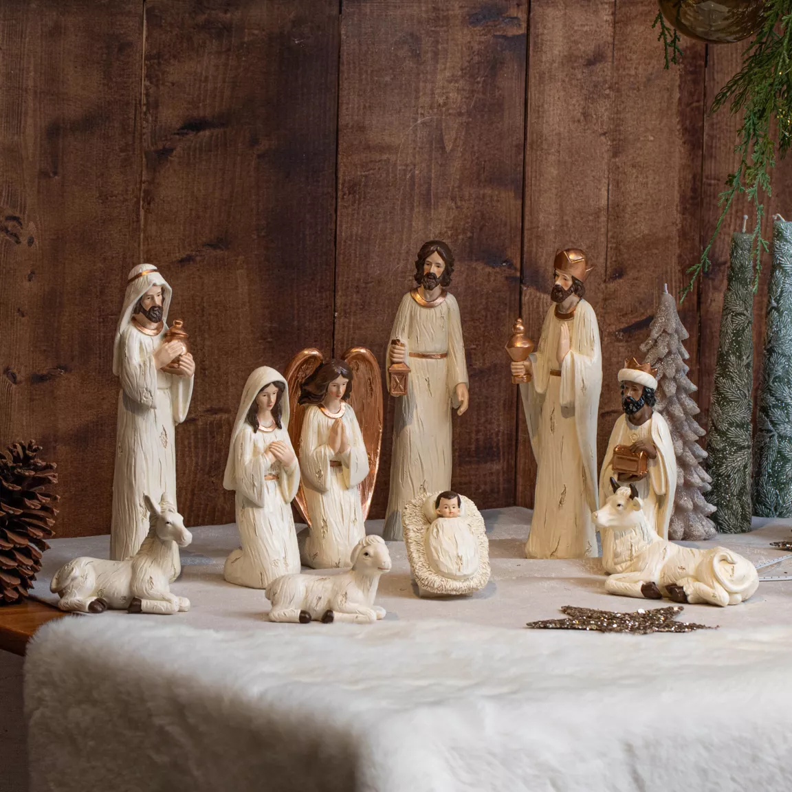 Les 10 santons (H25 cm) de Sainte-Bérénice