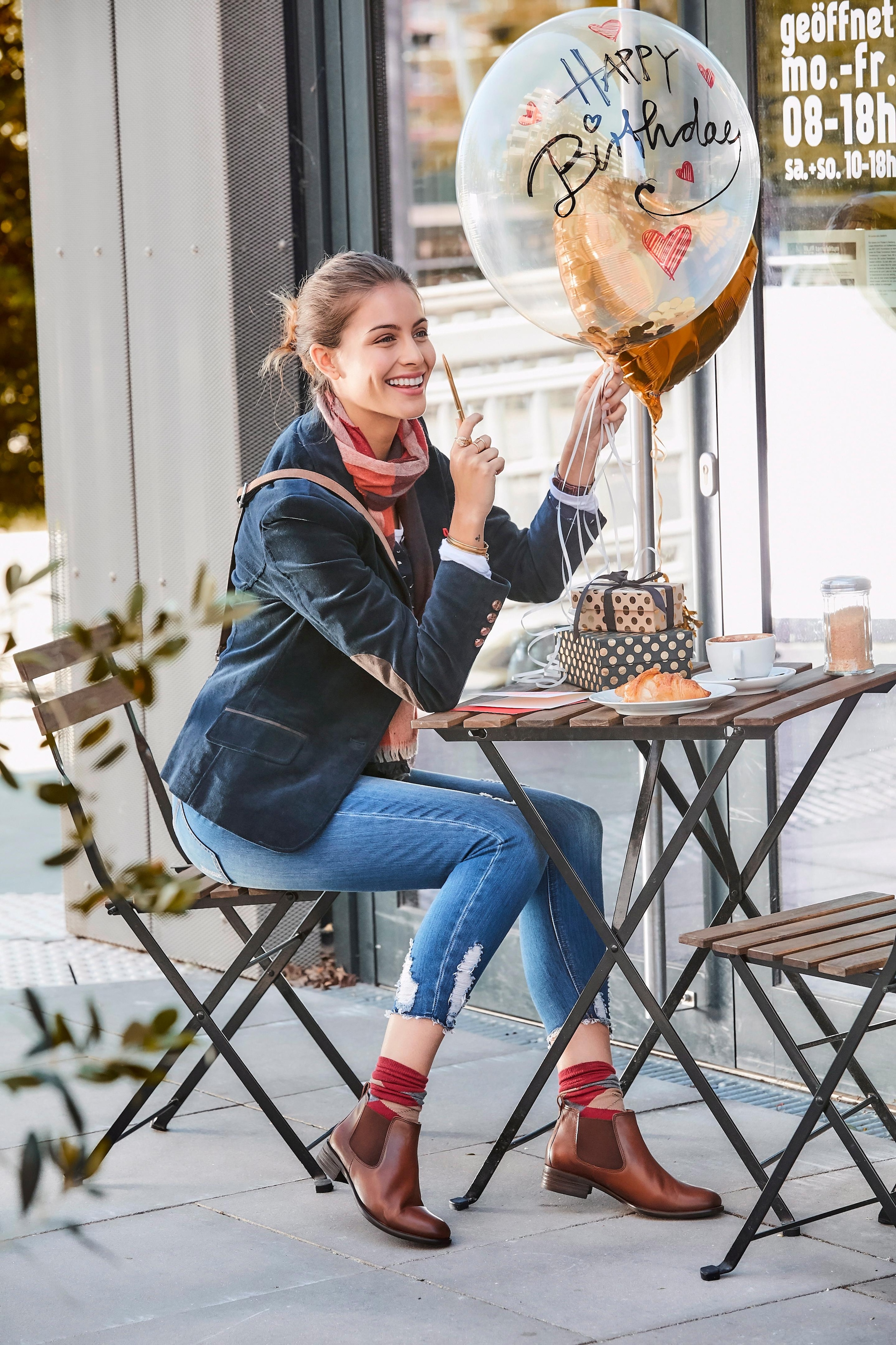 Aniston CASUAL Jackenblazer , mit Stoff-Einfassungen und Ärmelpatches