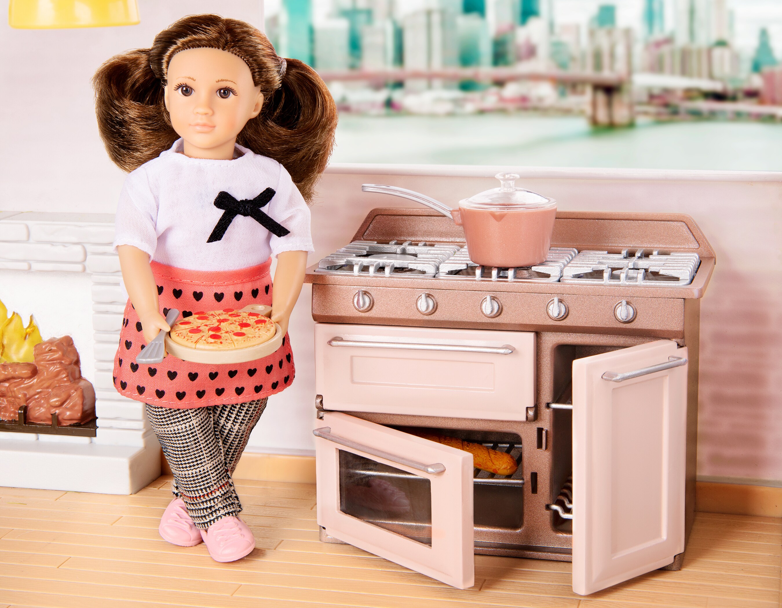 LORI Puppe Cornelia mit Küchen Set