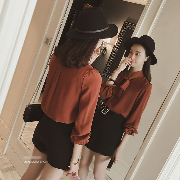 Cossita - Blouse met strikaccent van chiffon