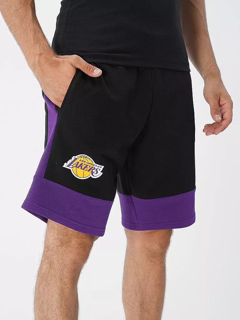 NEW ERA Shorts schwarz