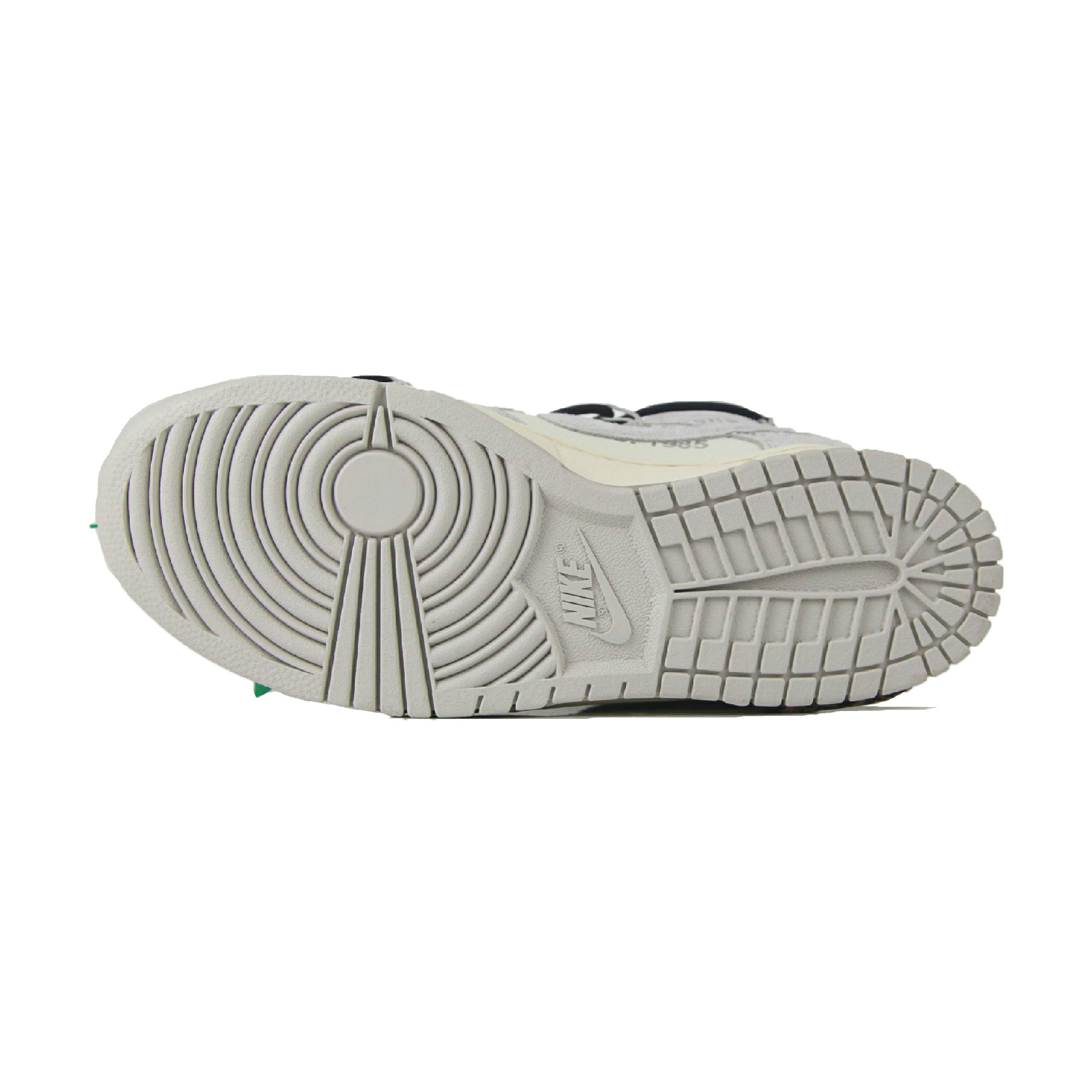 Nike Dunk Low   Lot 20
