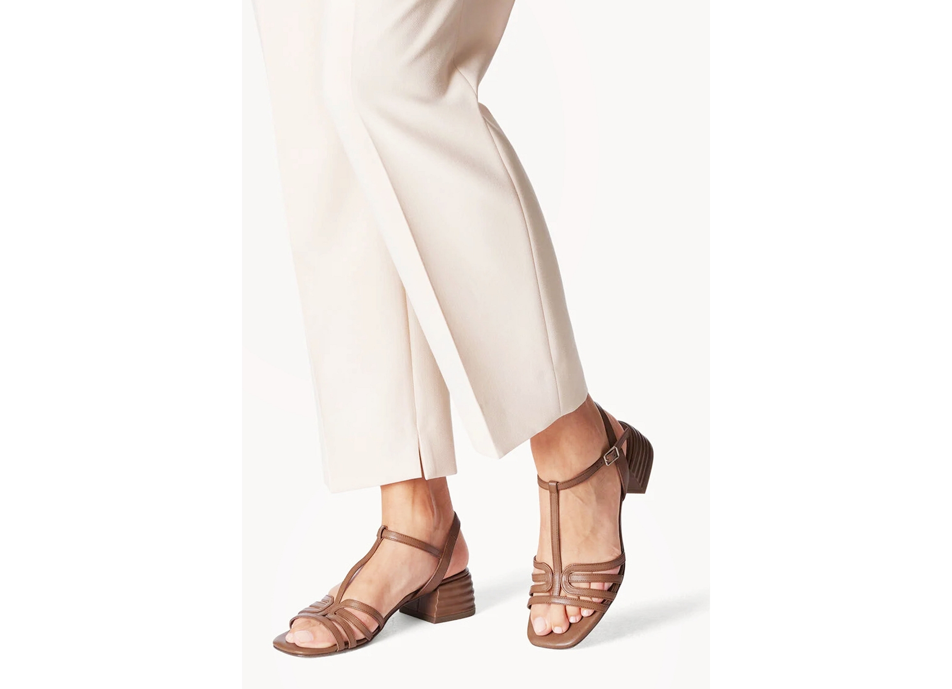 28223 cognac