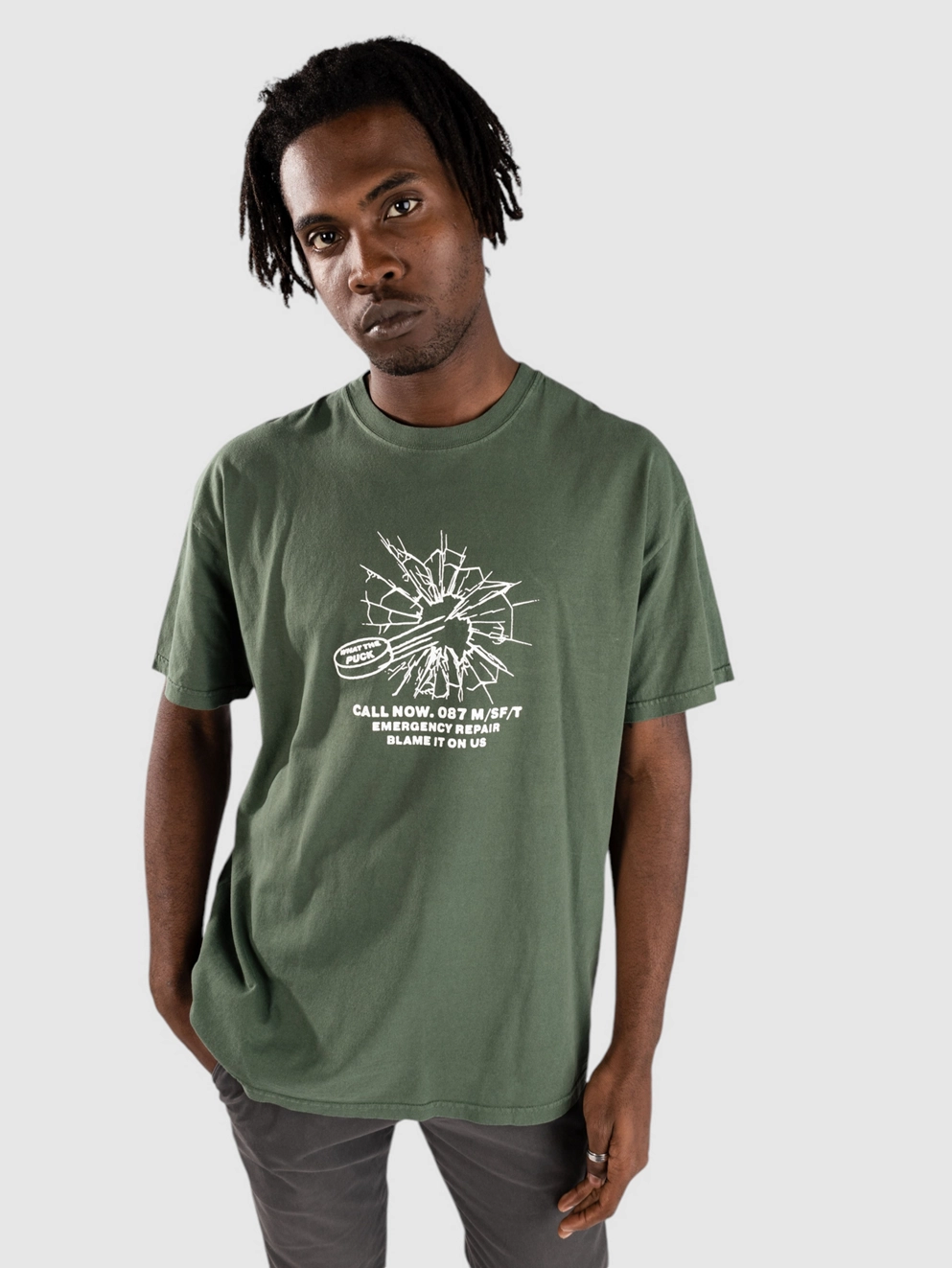 Misfit Shapes Blame Us T-Shirt pigment green