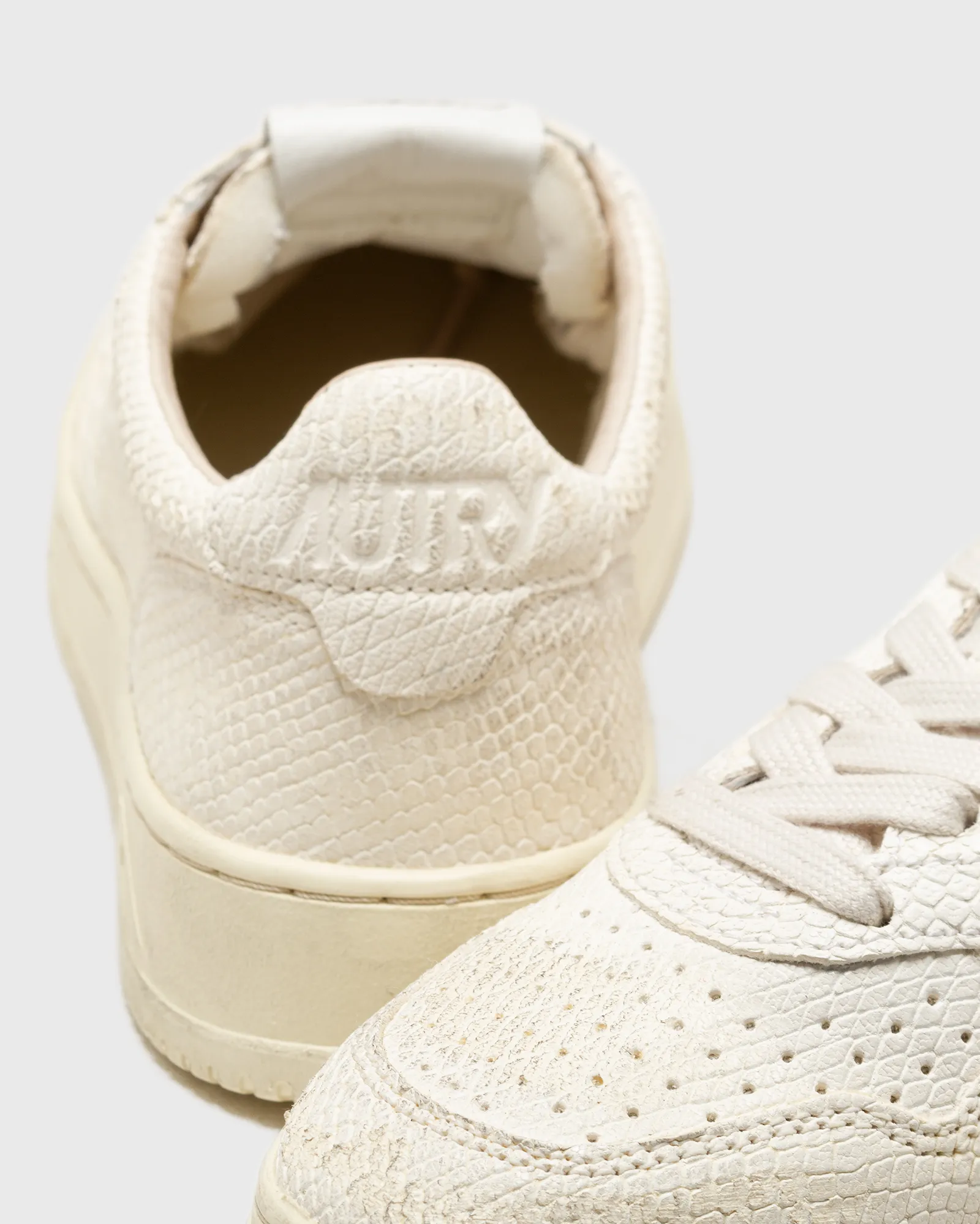 Autry Action Shoes WMNS MEDALIST LOW