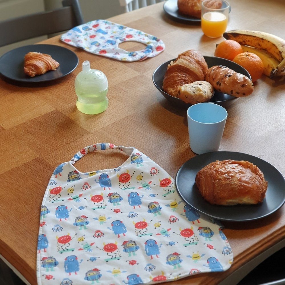 Serviette Enfant Élastique Petits Monstres