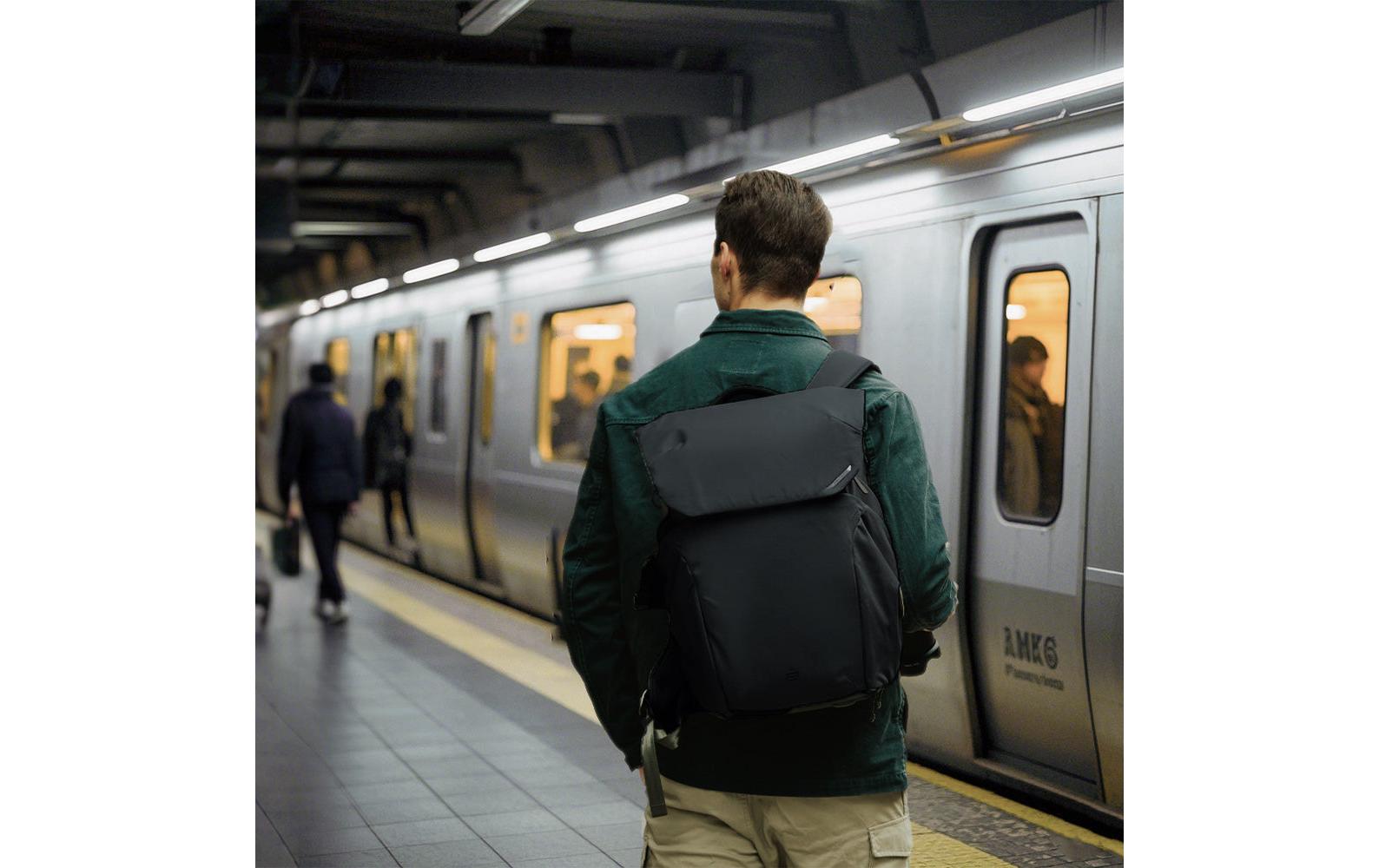 Fotorucksack OneGo 2 20 l Matte Black<br>Leichter Rucksack für Stadt- und Reisefotografen