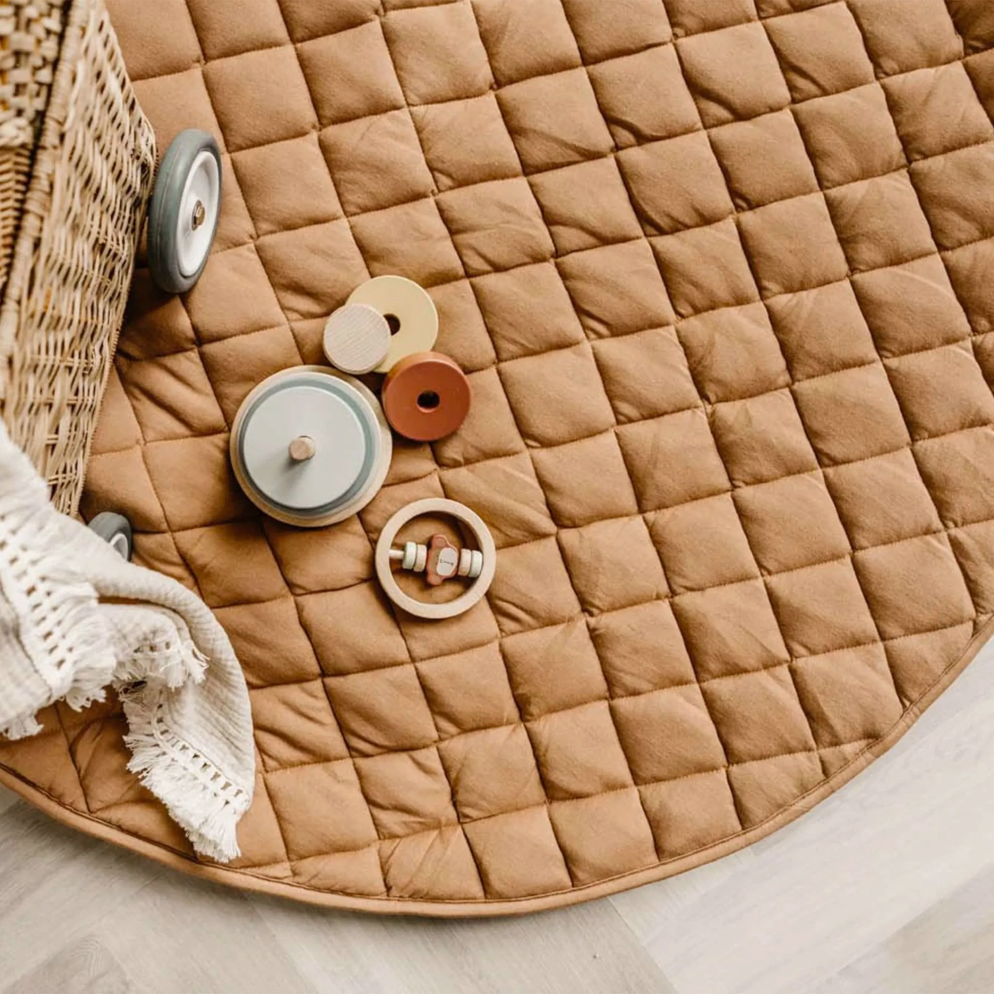 Play N Go Tapis de Jeu et de Rangement Play N Go 3-en-1 - Marron