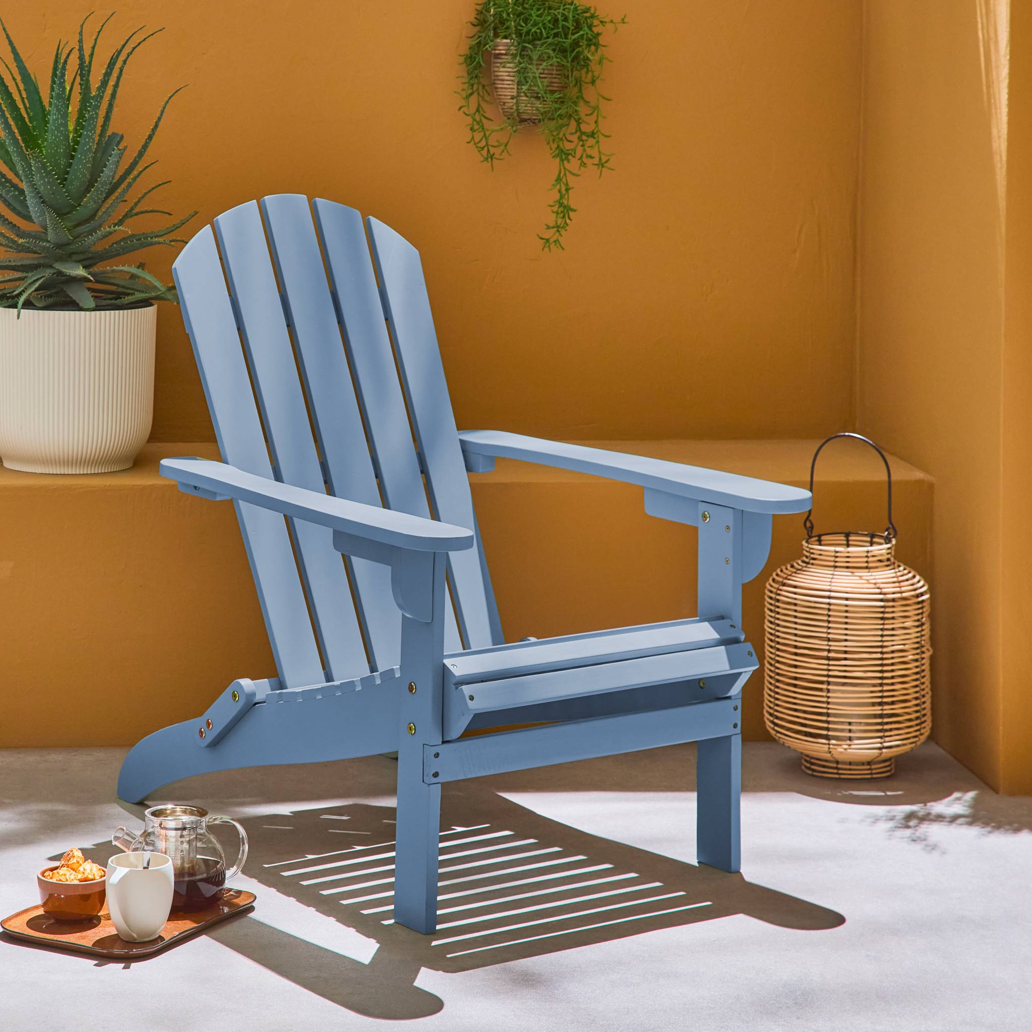 sweeek - Acaciahouten tuinstoel met armleuningen