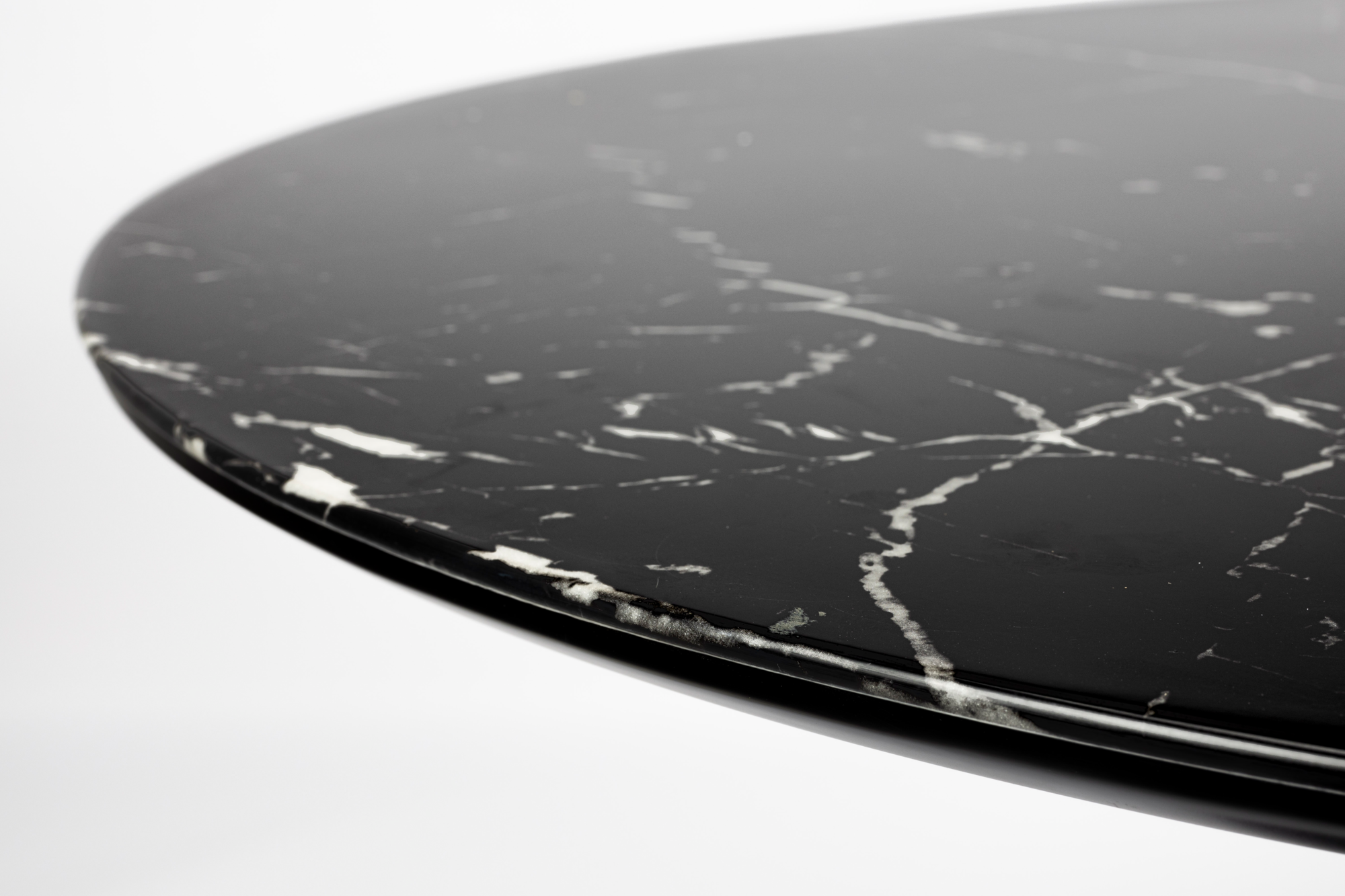 Eettafel MARU zwart