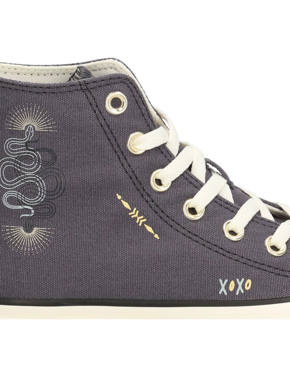 CHUCK TAYLOR ALL STAR