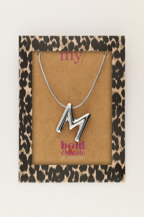 Bold ketting met initial