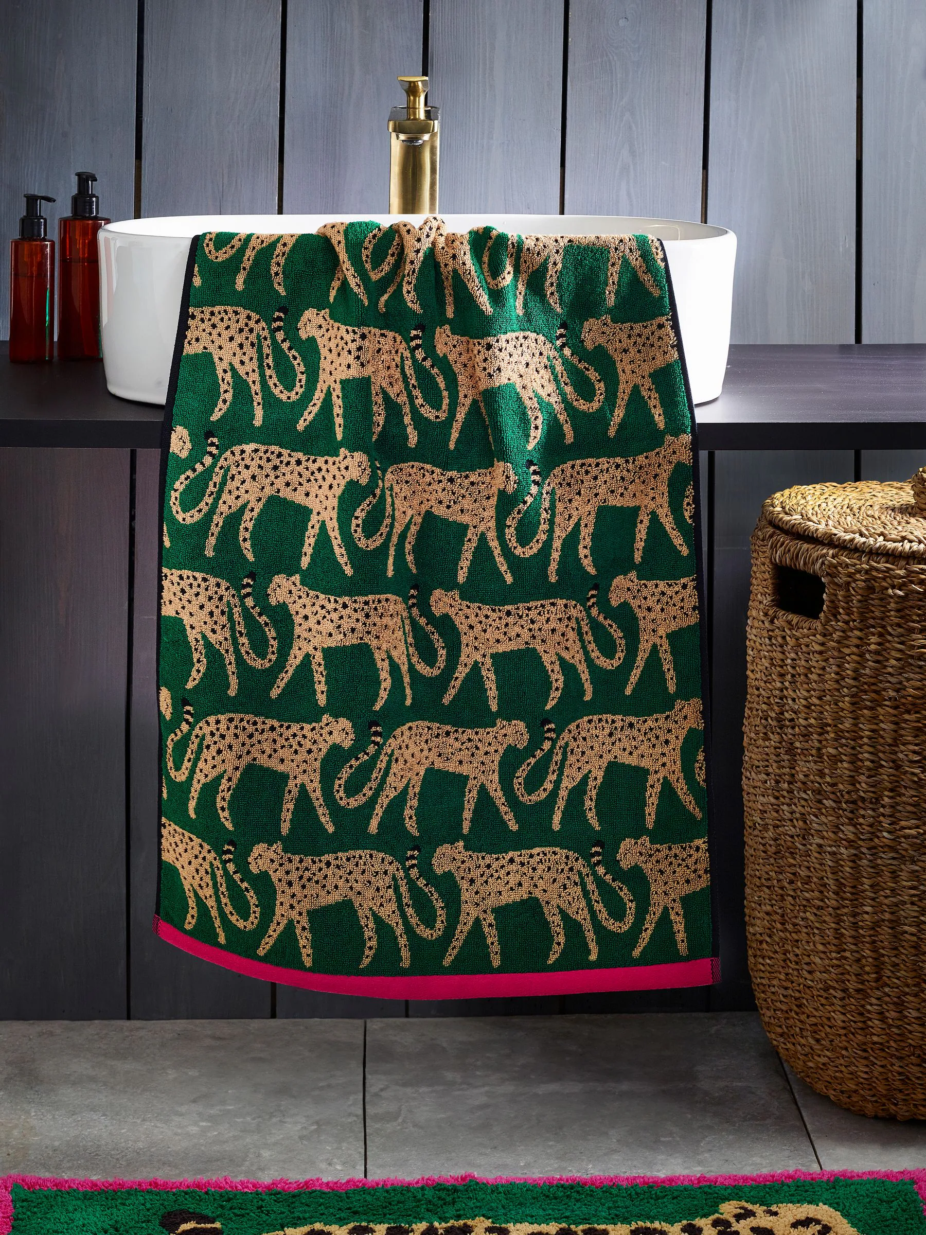 100% katoenen jachtluipaard-handdoek