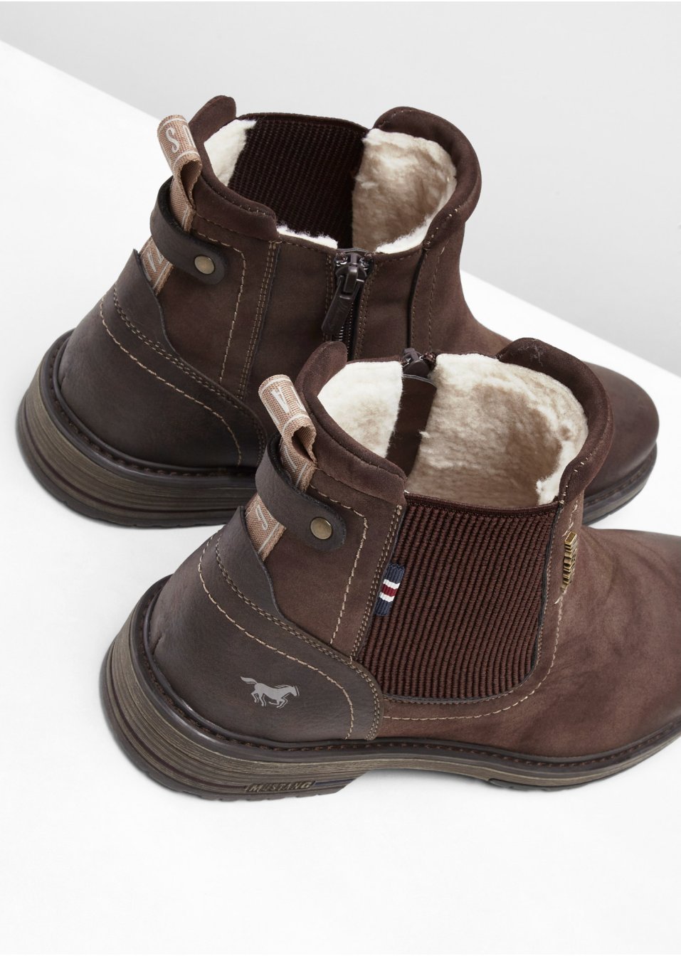 Chelsea boots Mustang