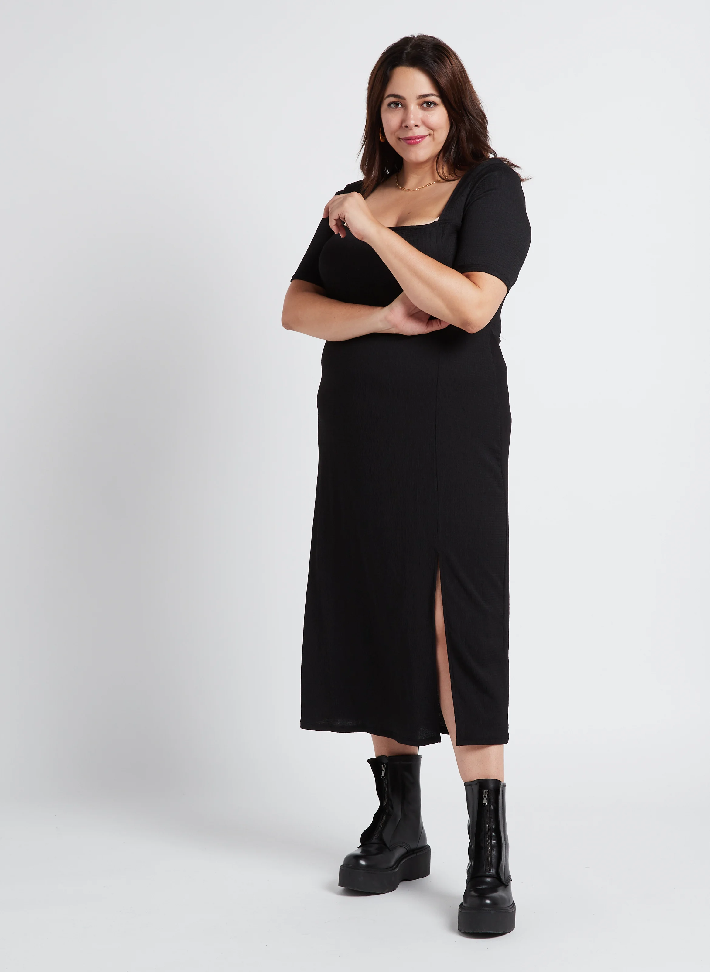 Robe midi col carré| Noir
