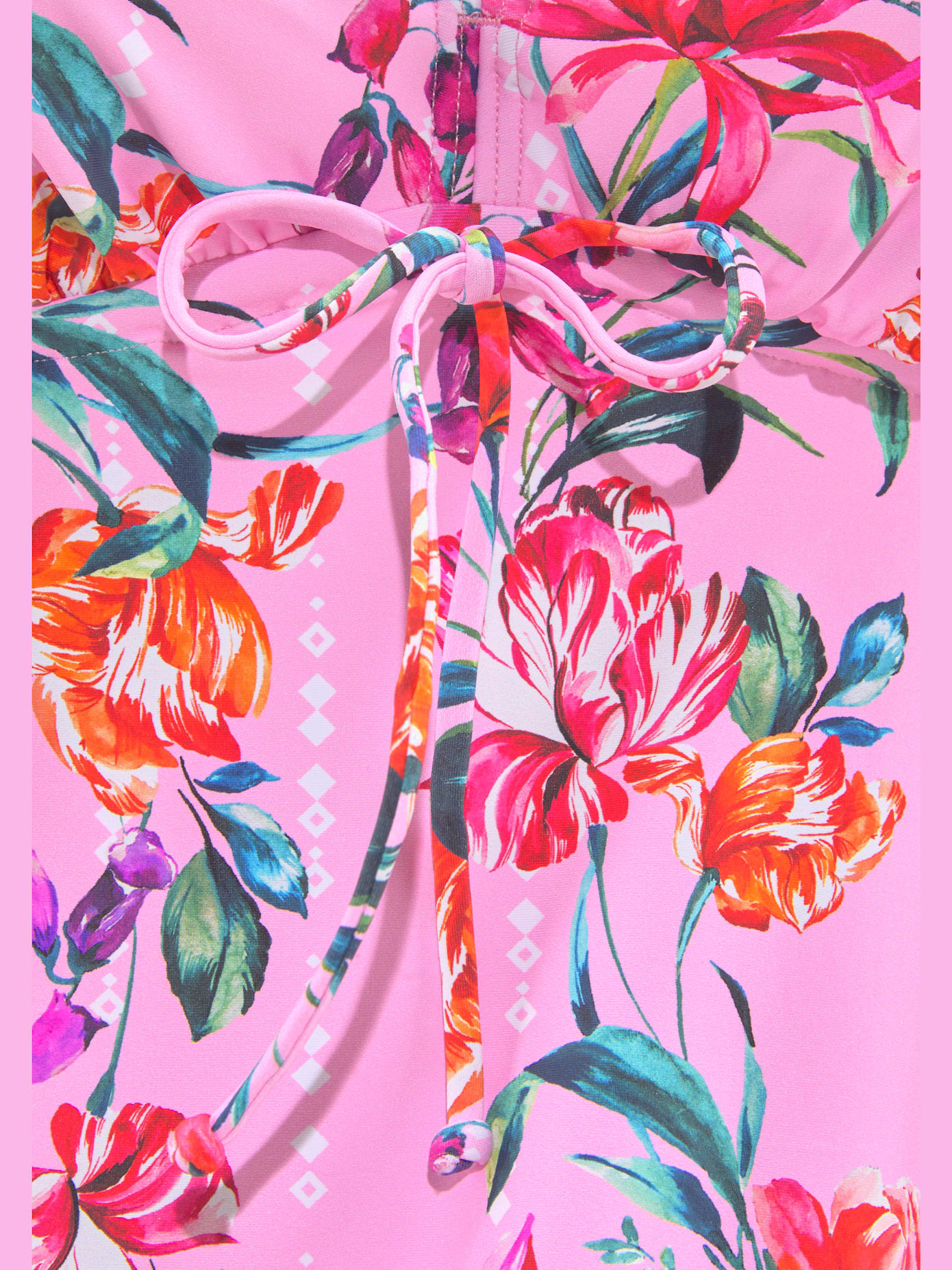 Haut de maillot de bain à armatures imprimé floral moderne