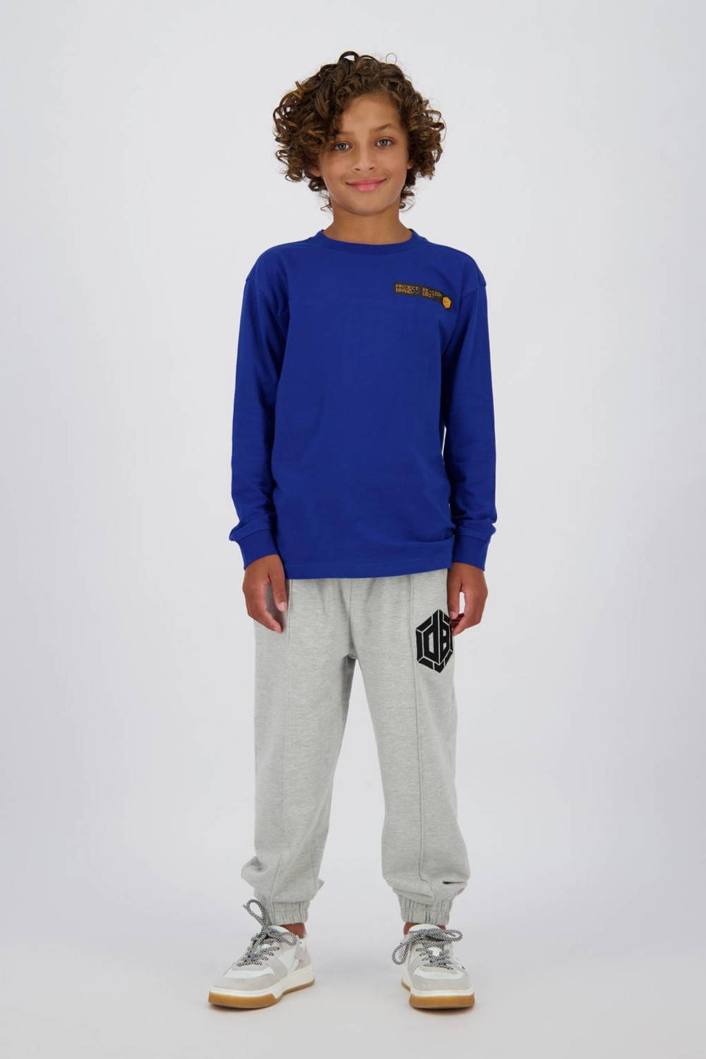 Vingino longsleeve Jetrod met backprint hardblauw